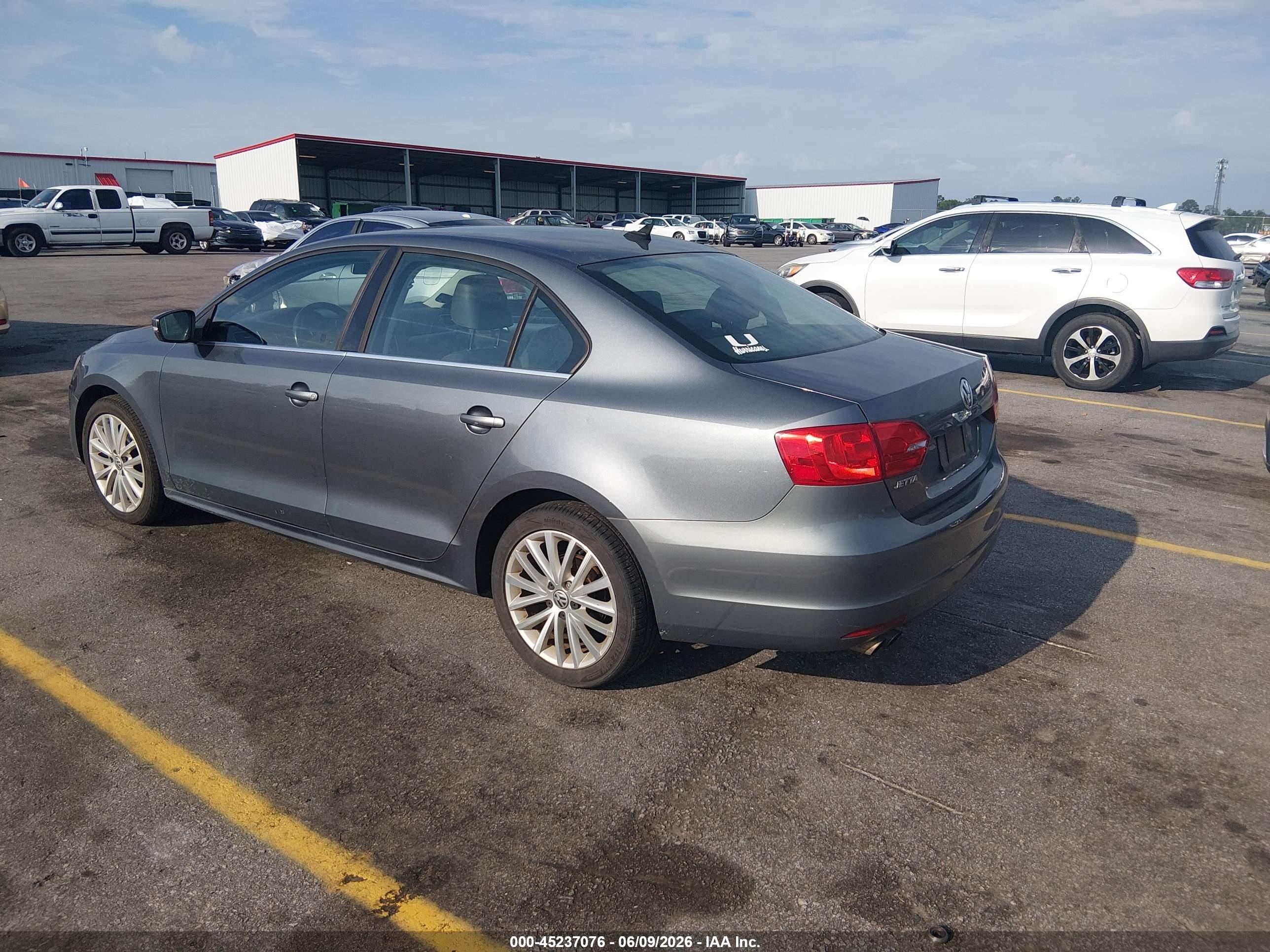 2013 Volkswagen Jetta 2.0l Tdi Серый vin: 3VWLL7AJ8DM277113