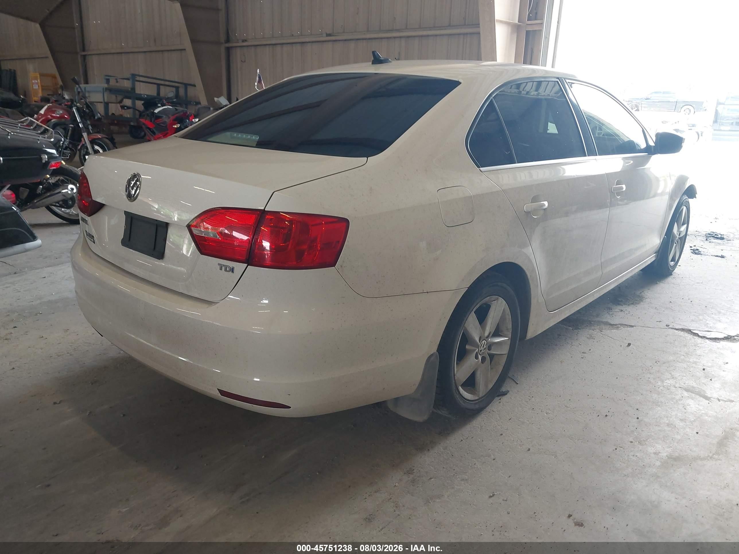 2013 Volkswagen Jetta 2.0l Tdi Белый vin: 3VWLL7AJ8DM292789