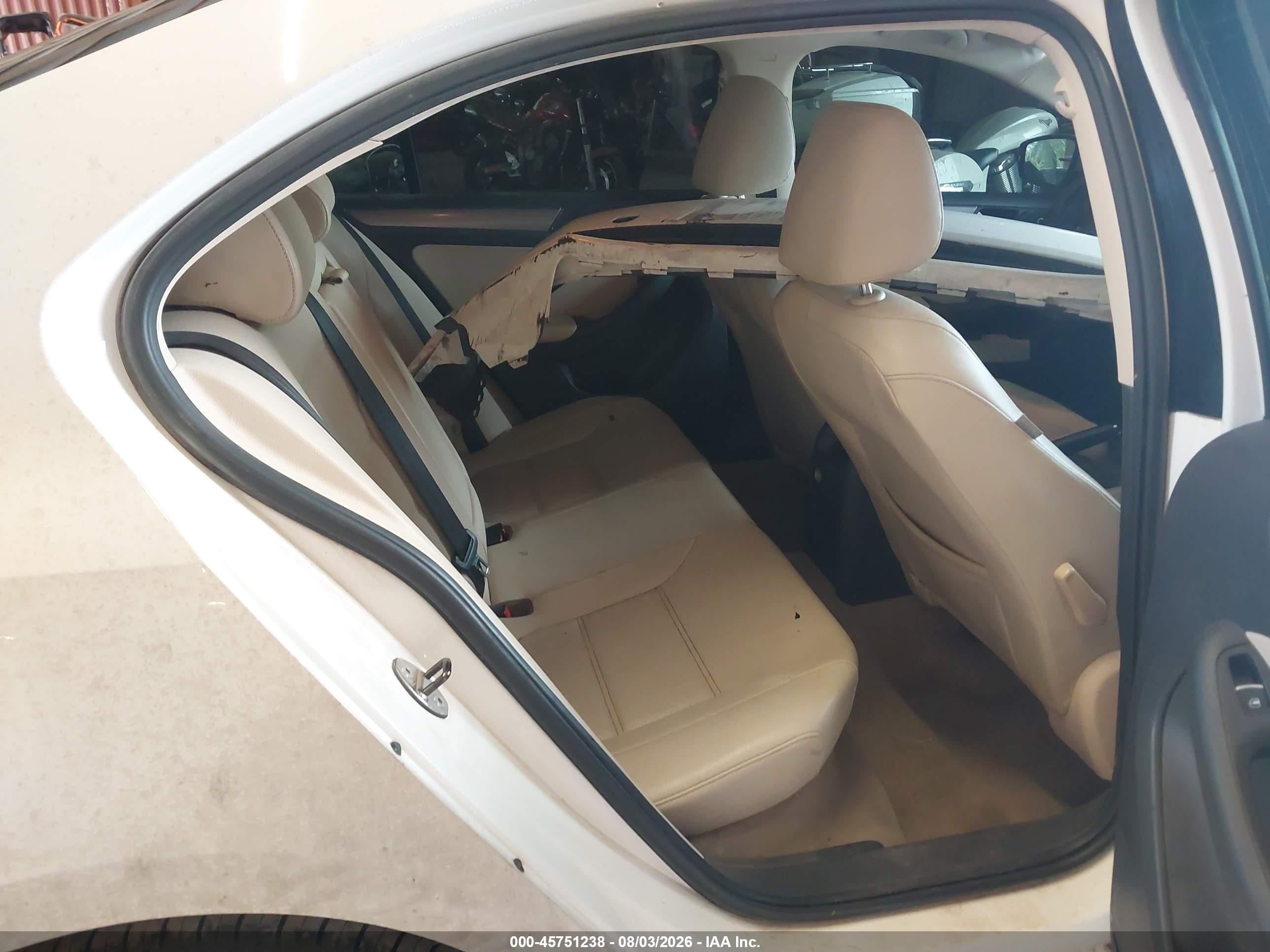 2013 Volkswagen Jetta 2.0l Tdi Белый vin: 3VWLL7AJ8DM292789