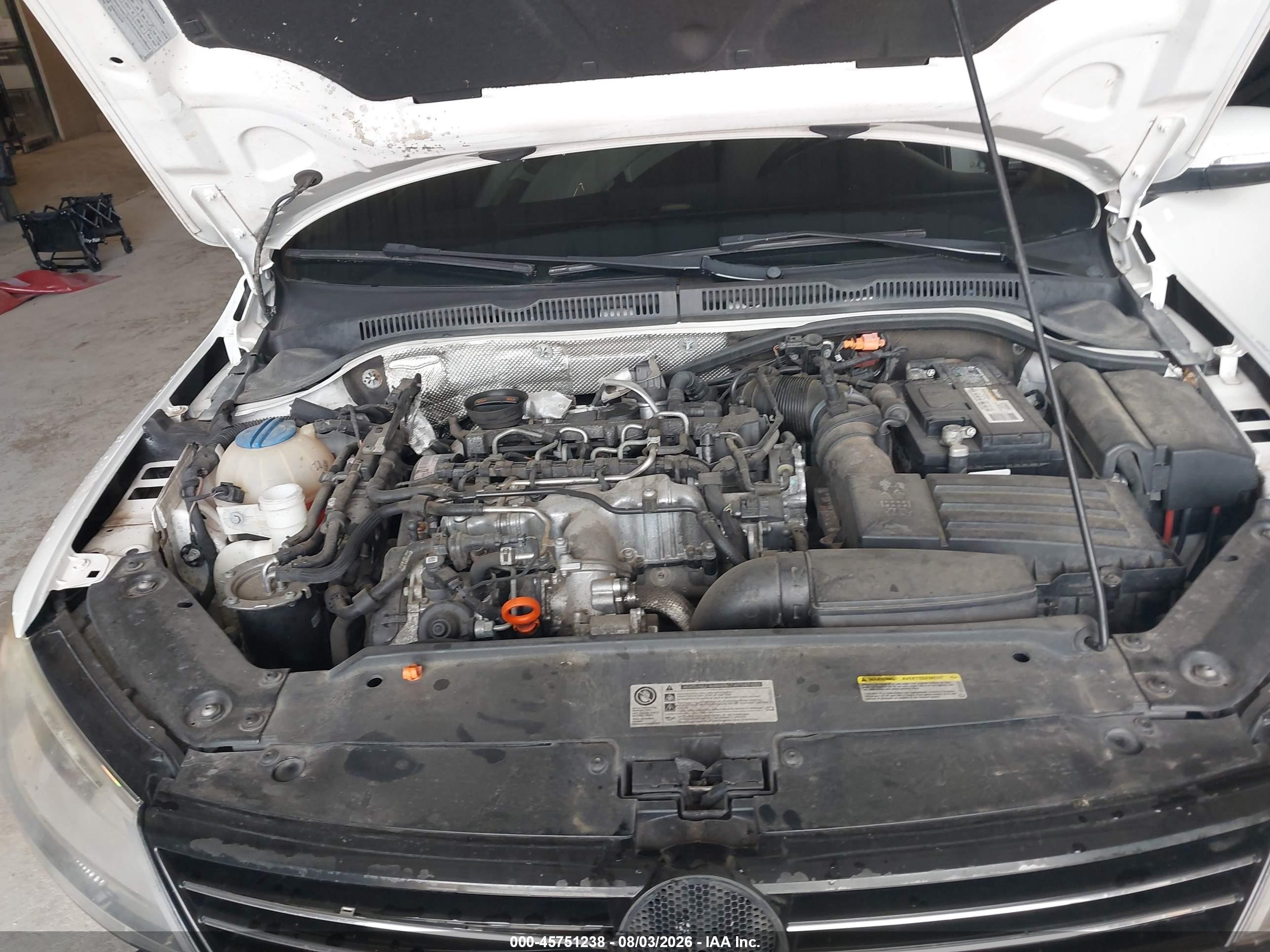 2013 Volkswagen Jetta 2.0l Tdi Белый vin: 3VWLL7AJ8DM292789