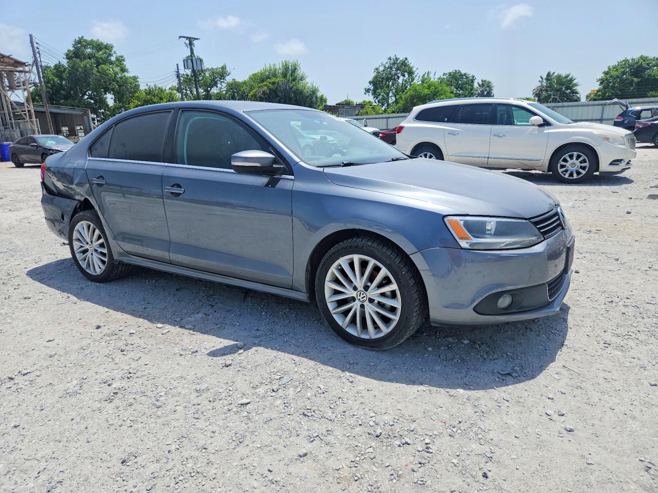 2013 Volkswagen Jetta Silver vin: 3VWLL7AJ8DM354207