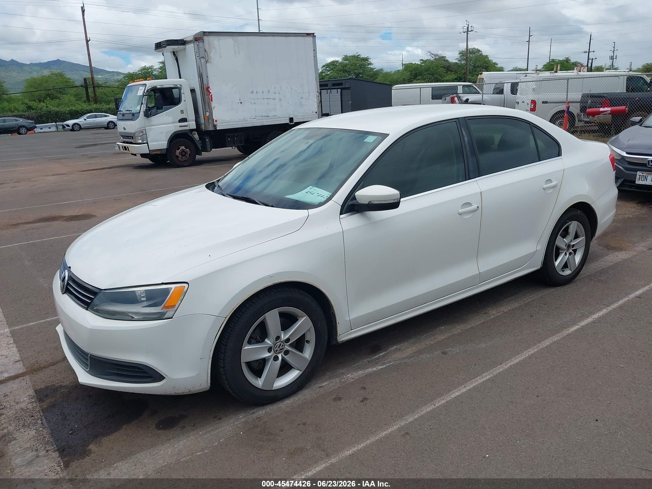 2013 Volkswagen Jetta 2.0l Tdi White vin: 3VWLL7AJ8DM394710