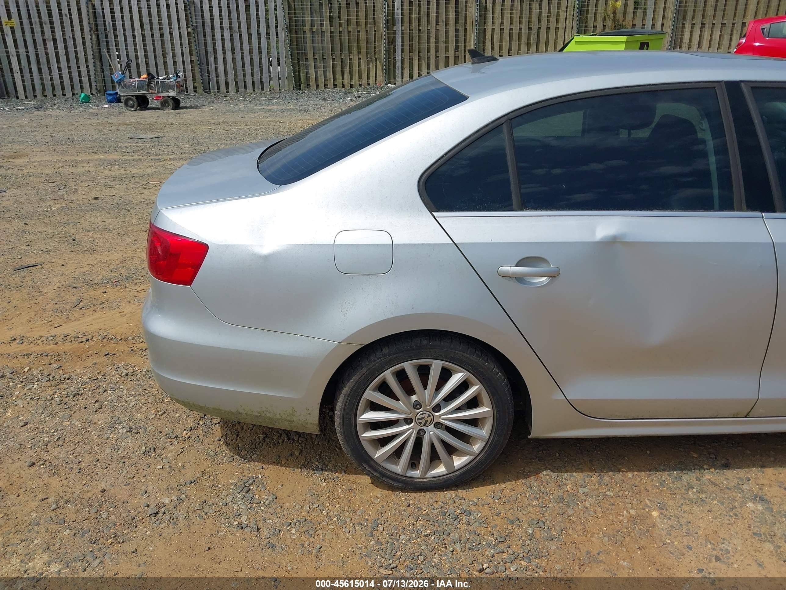 2014 Volkswagen Jetta 2.0l Tdi Silver vin: 3VWLL7AJ8EM321340