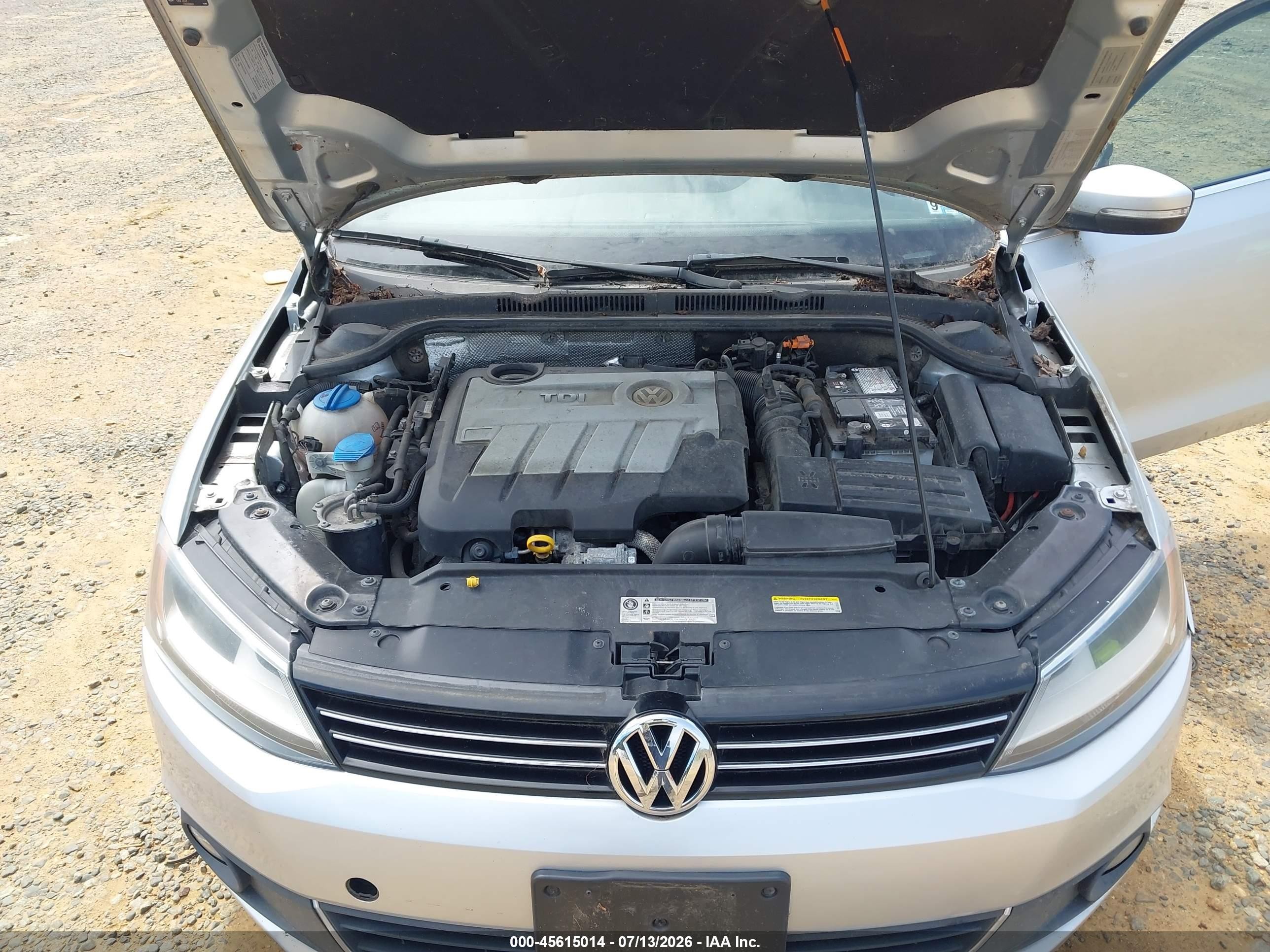 2014 Volkswagen Jetta 2.0l Tdi Silver vin: 3VWLL7AJ8EM321340