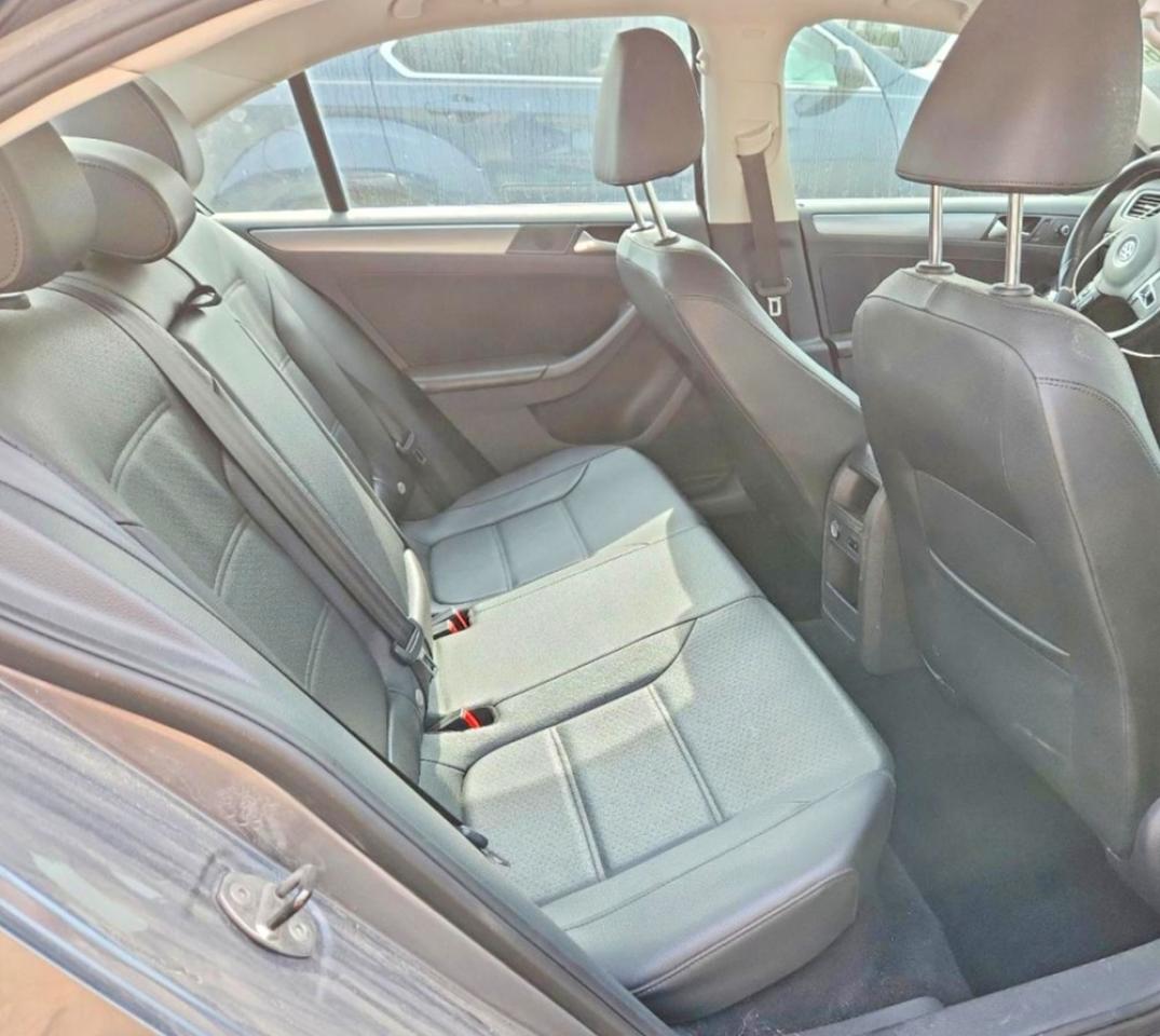 2014 Volkswagen Jetta Tdi Gray vin: 3VWLL7AJ8EM350868