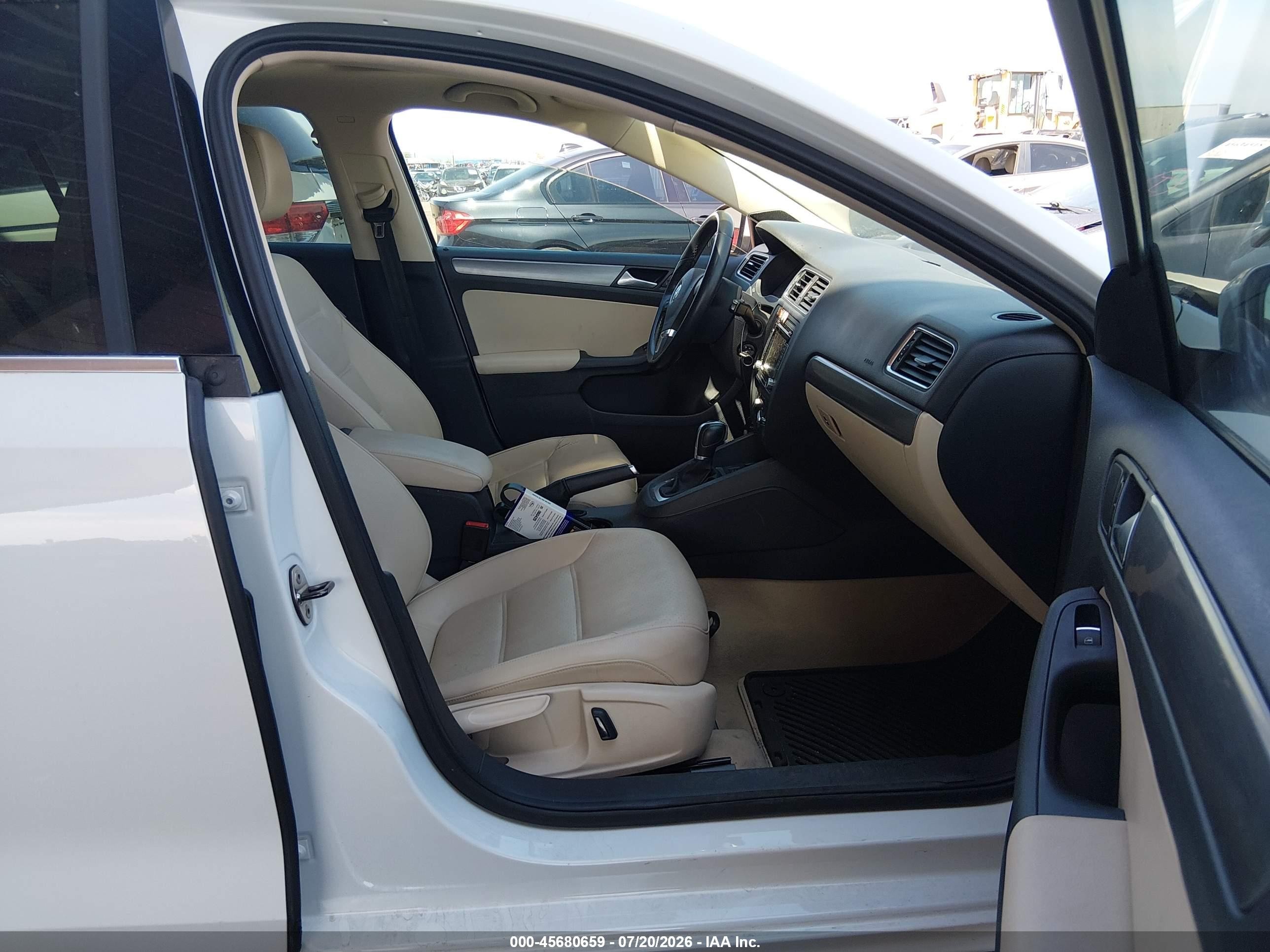 2014 Volkswagen Jetta 2.0l Tdi Белый vin: 3VWLL7AJ8EM435547