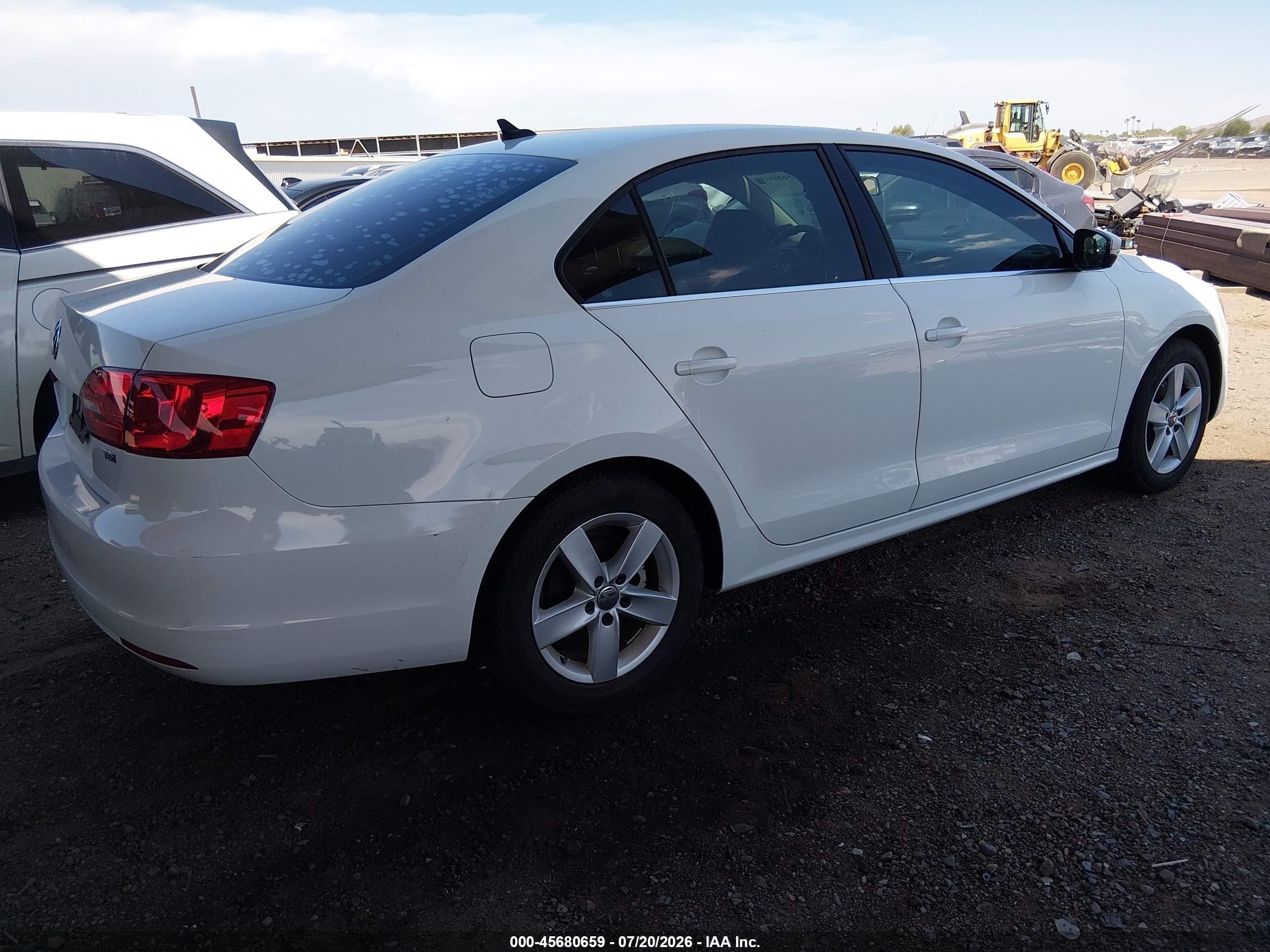 2014 Volkswagen Jetta 2.0l Tdi Белый vin: 3VWLL7AJ8EM435547