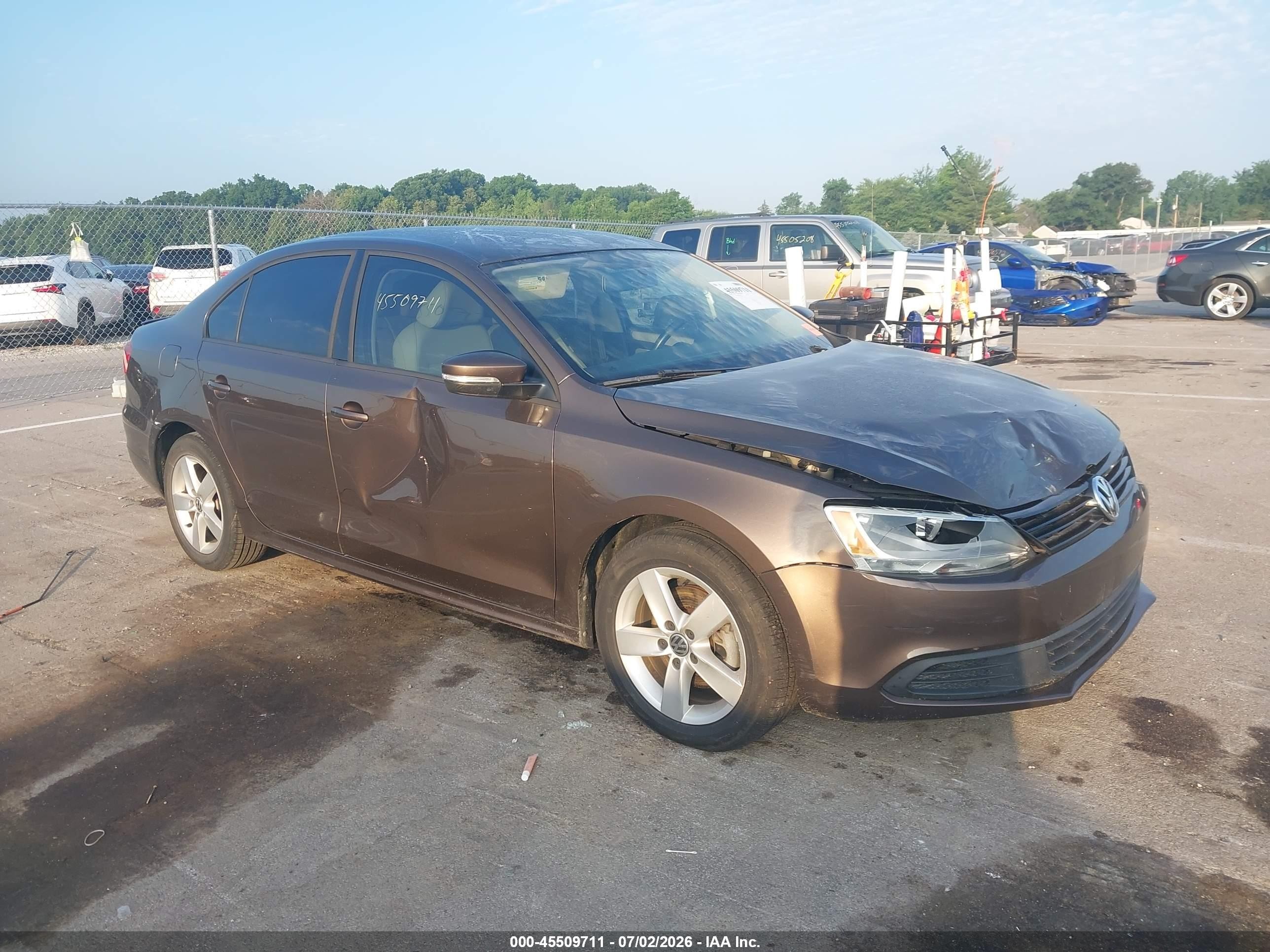 3VWLL7AJ9CM073192
