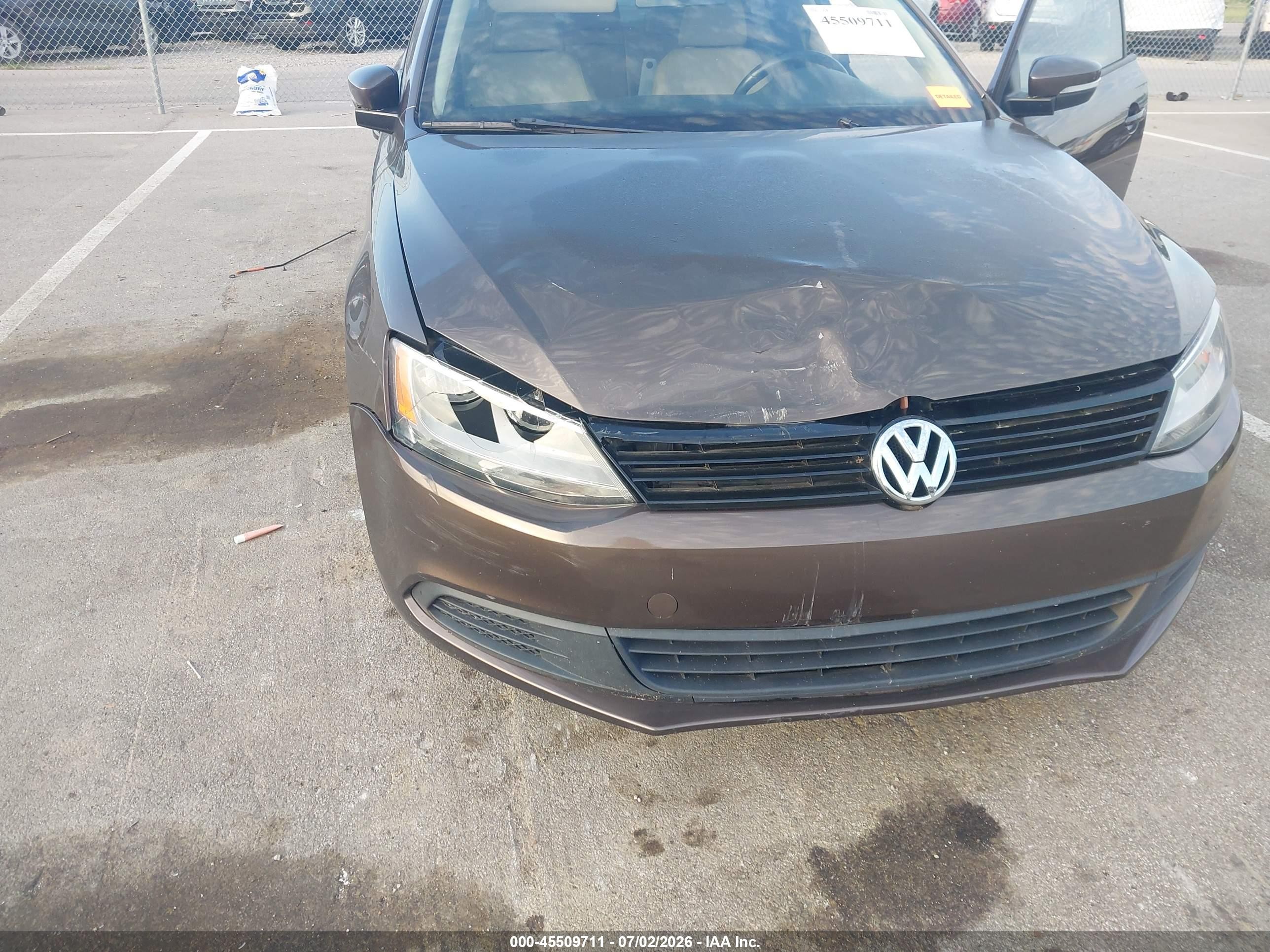 2012 Volkswagen Jetta 2.0l Tdi Brown vin: 3VWLL7AJ9CM073192