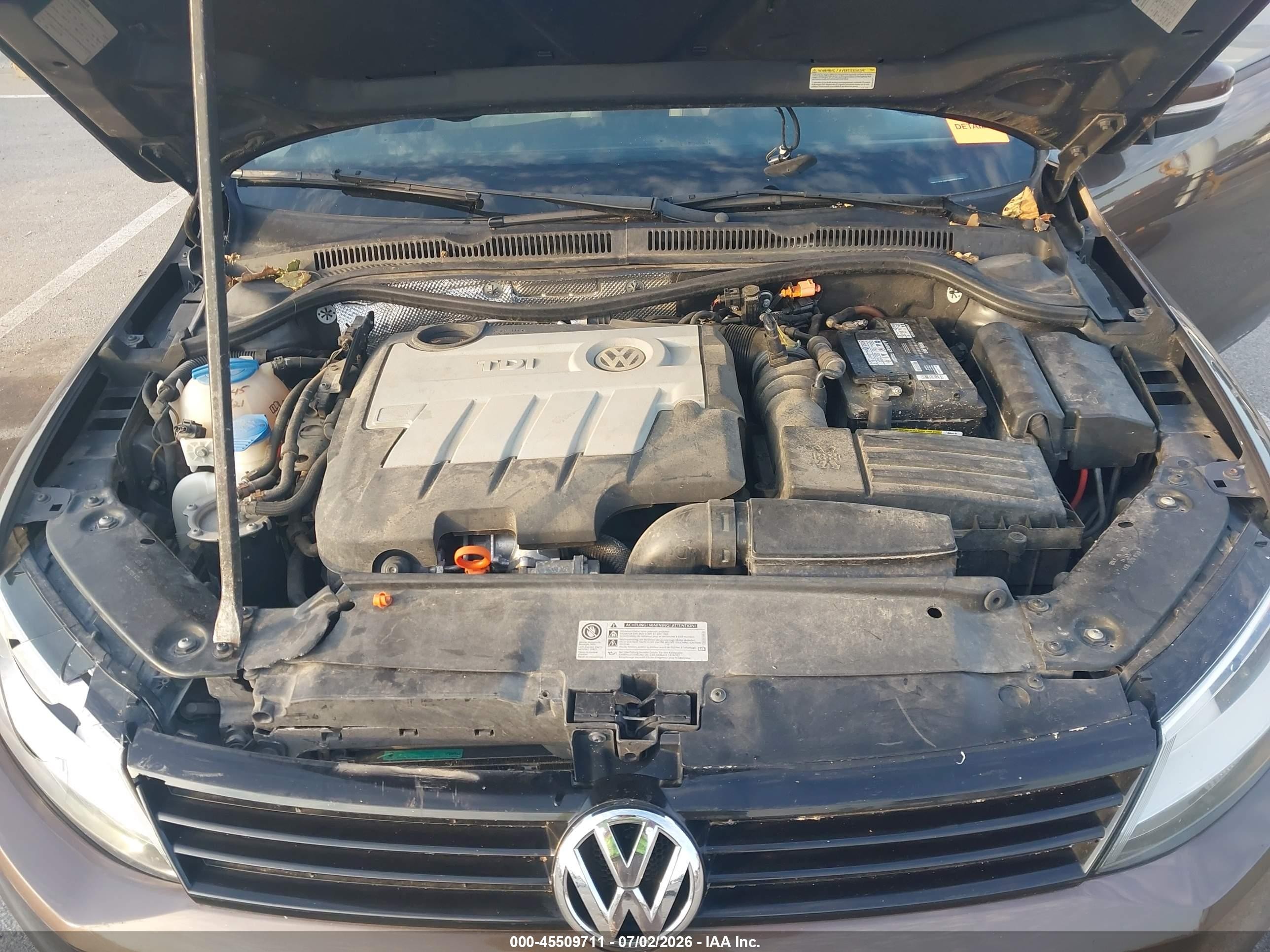 2012 Volkswagen Jetta 2.0l Tdi Brown vin: 3VWLL7AJ9CM073192