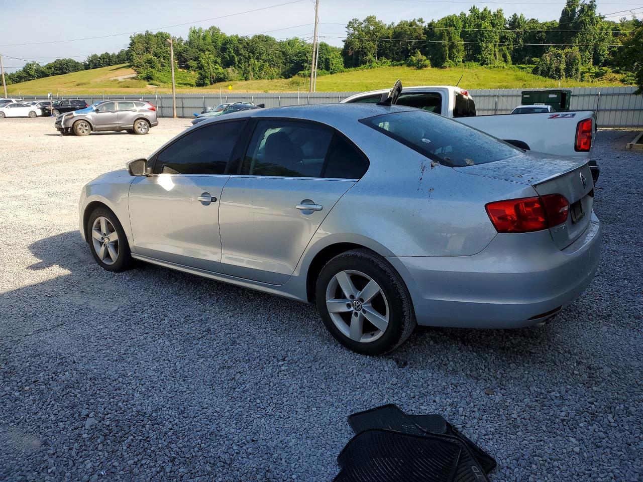 2012 Volkswagen Jetta Tdi Серебряный vin: 3VWLL7AJ9CM320968