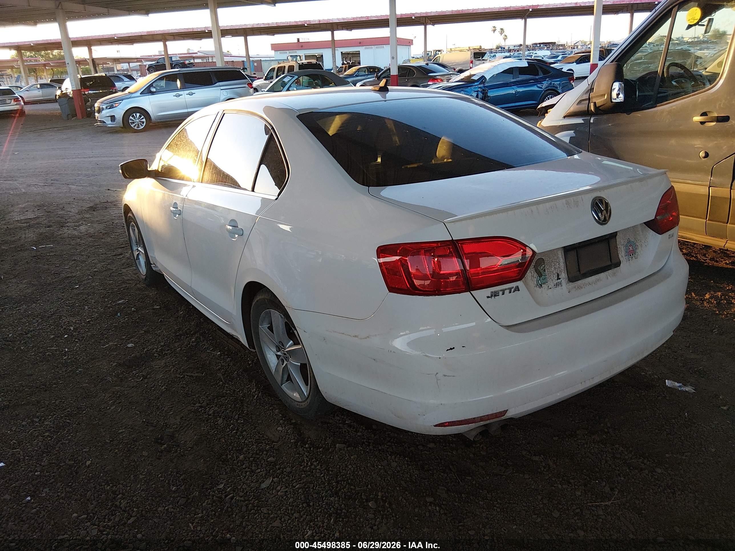 2012 Volkswagen Jetta 2.0l Tdi Белый vin: 3VWLL7AJ9CM369877