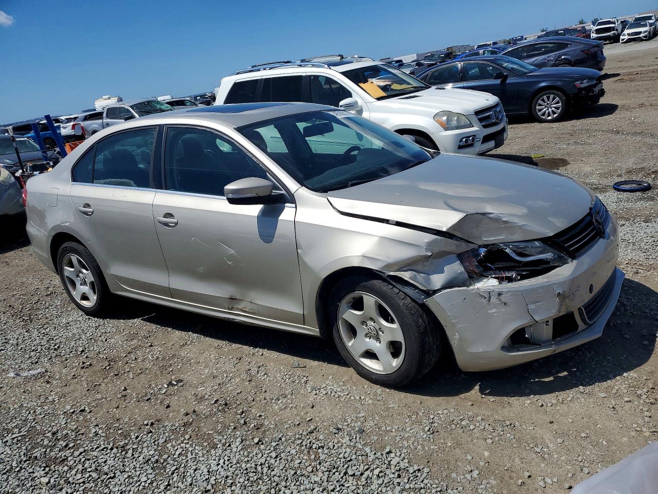 2013 Volkswagen Jetta Tdi Gold vin: 3VWLL7AJ9DM201688