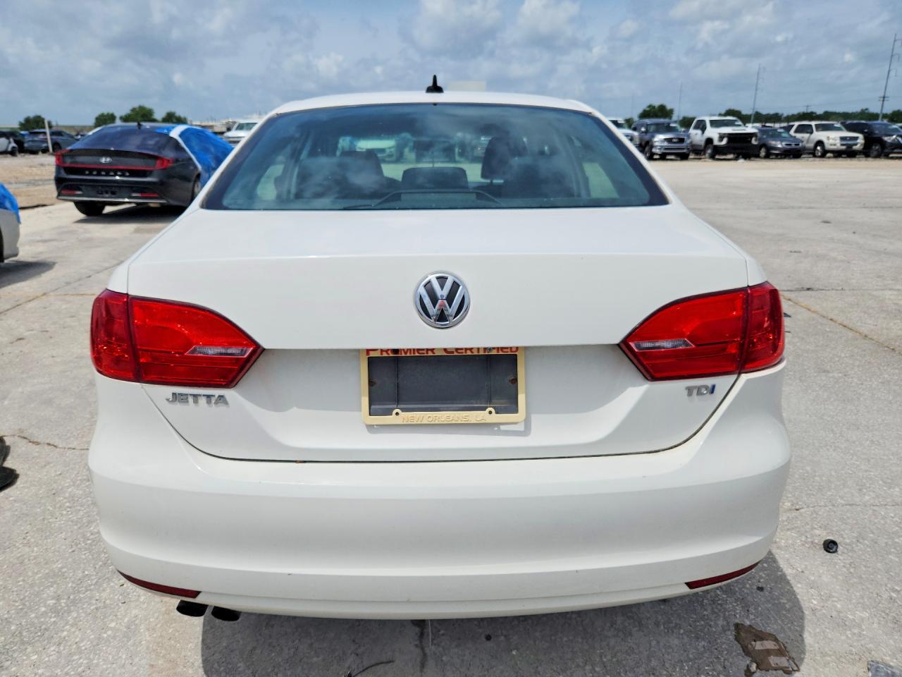 2013 Volkswagen Jetta Tdi White vin: 3VWLL7AJ9DM360730