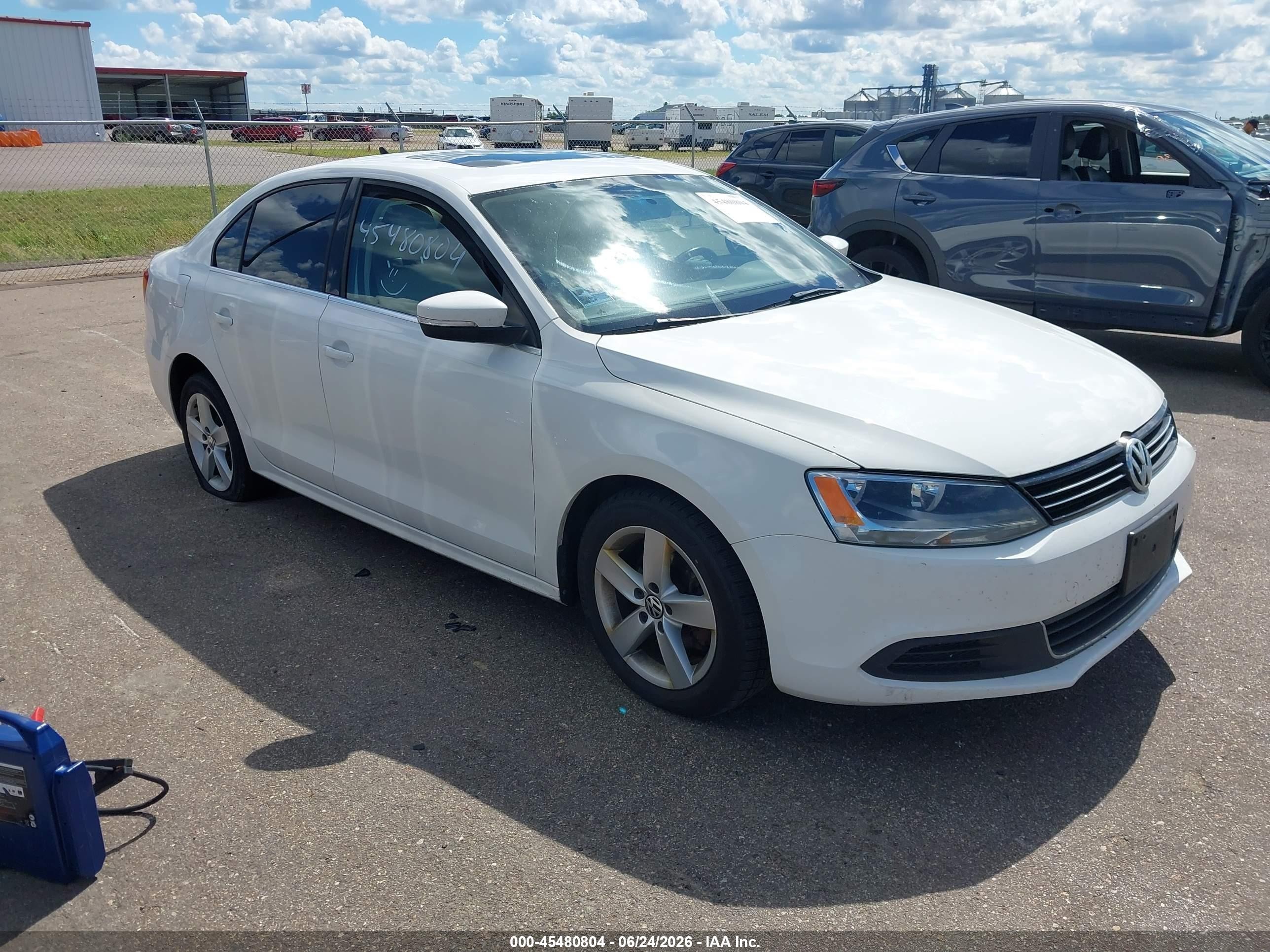 3VWLL7AJ9DM420134