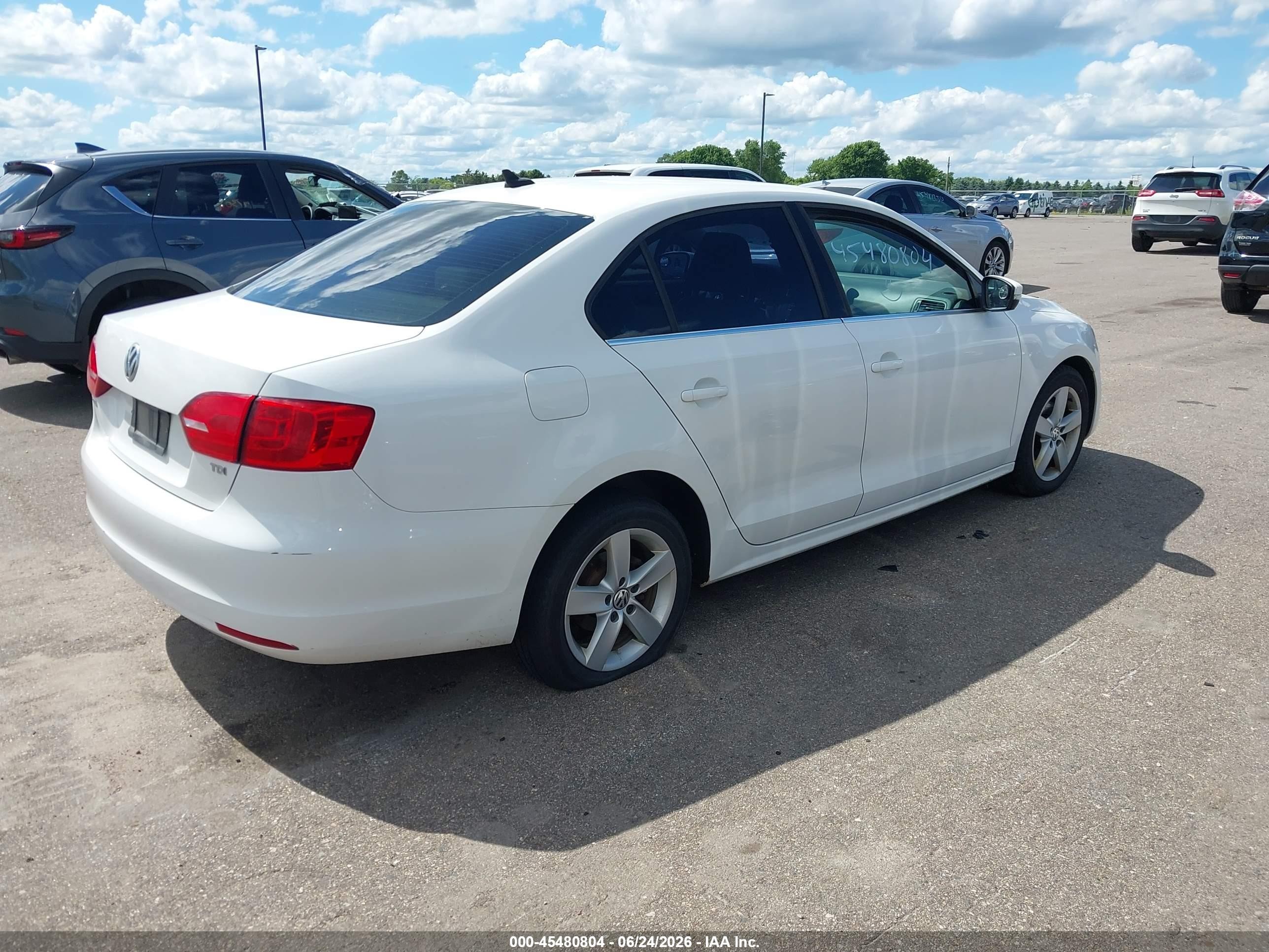 2013 Volkswagen Jetta 2.0l Tdi White vin: 3VWLL7AJ9DM420134