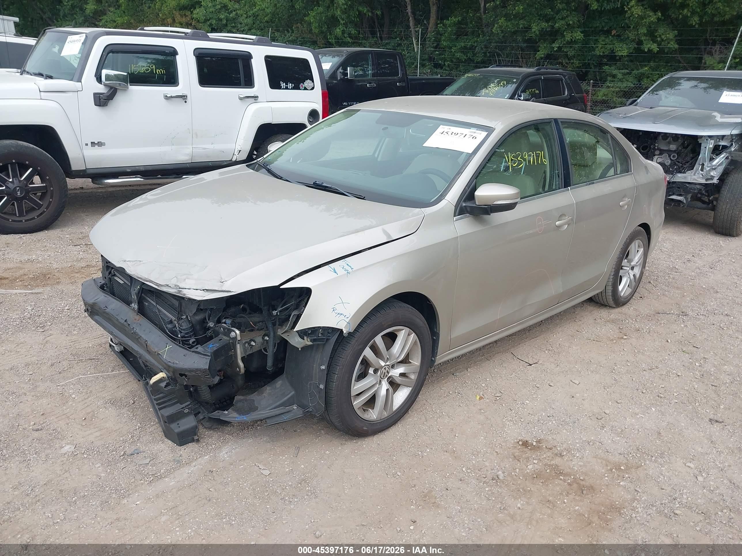 2014 Volkswagen Jetta 2.0l Tdi Beige vin: 3VWLL7AJ9EM264355