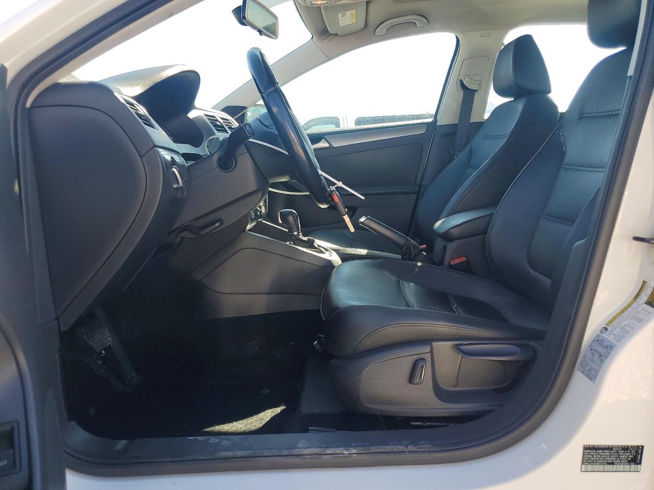 2014 Volkswagen Jetta Tdi White vin: 3VWLL7AJ9EM372734