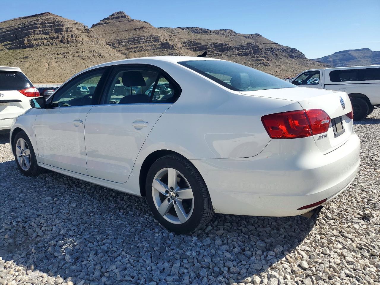 2014 Volkswagen Jetta Tdi White vin: 3VWLL7AJ9EM372734