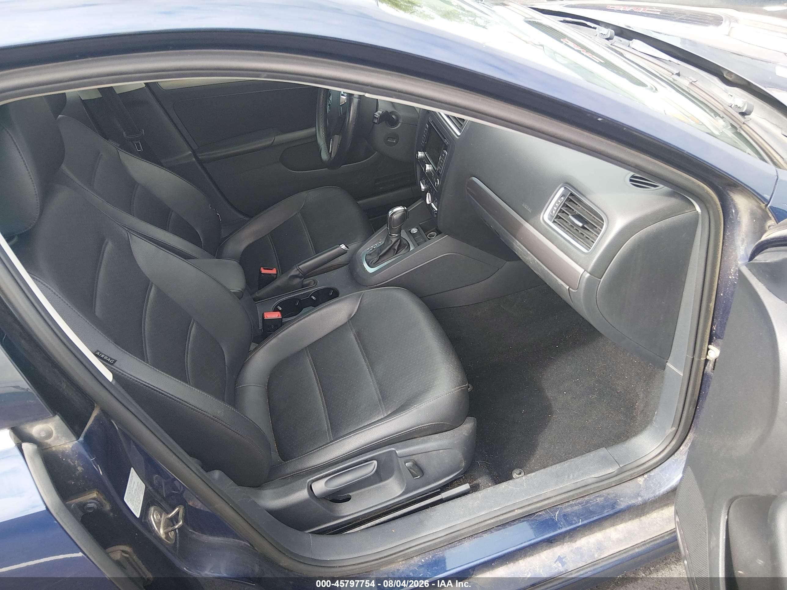 2014 Volkswagen Jetta 2.0l Tdi Blue vin: 3VWLL7AJ9EM394071