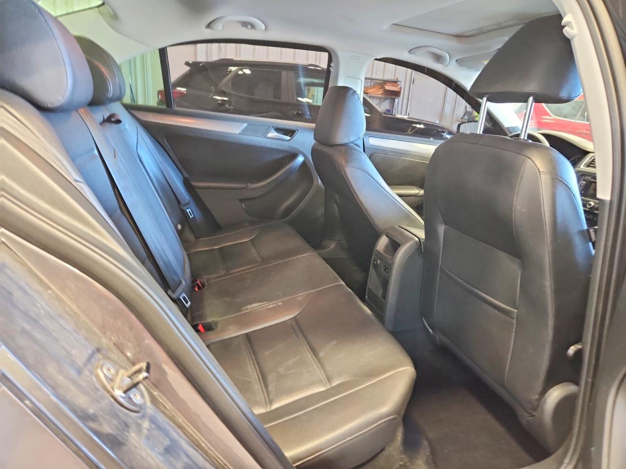 2014 Volkswagen Jetta Tdi Gray vin: 3VWLL7AJ9EM408440