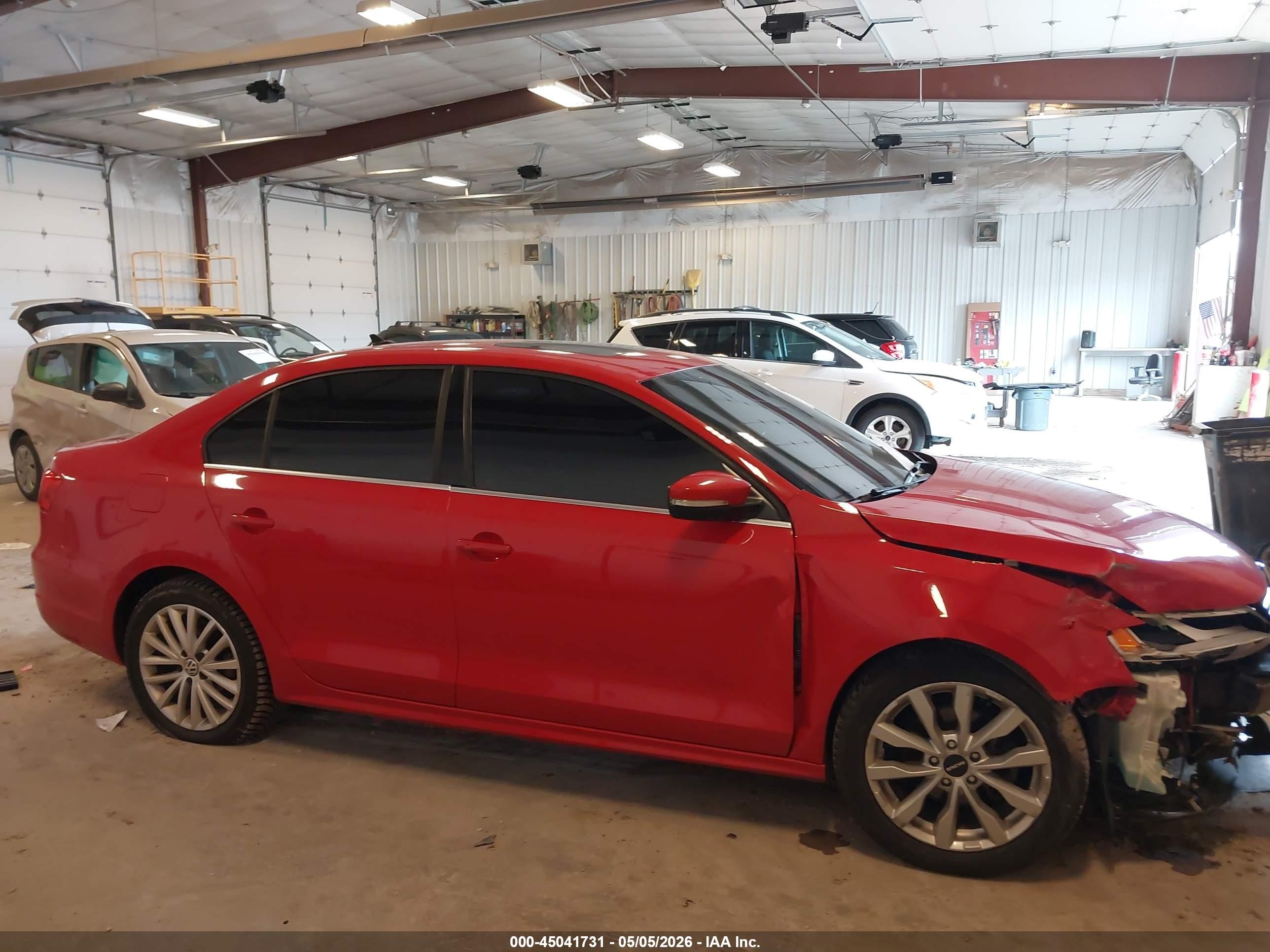 2014 Volkswagen Jetta 2.0l Tdi Красный vin: 3VWLL7AJ9EM434651