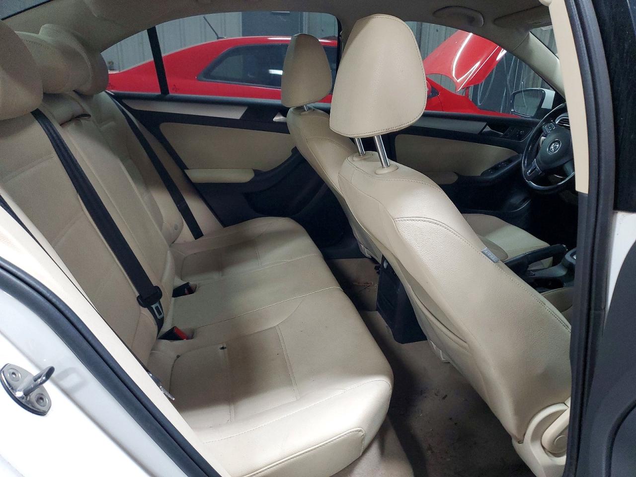 2012 Volkswagen Jetta Tdi White vin: 3VWLL7AJXCM417001