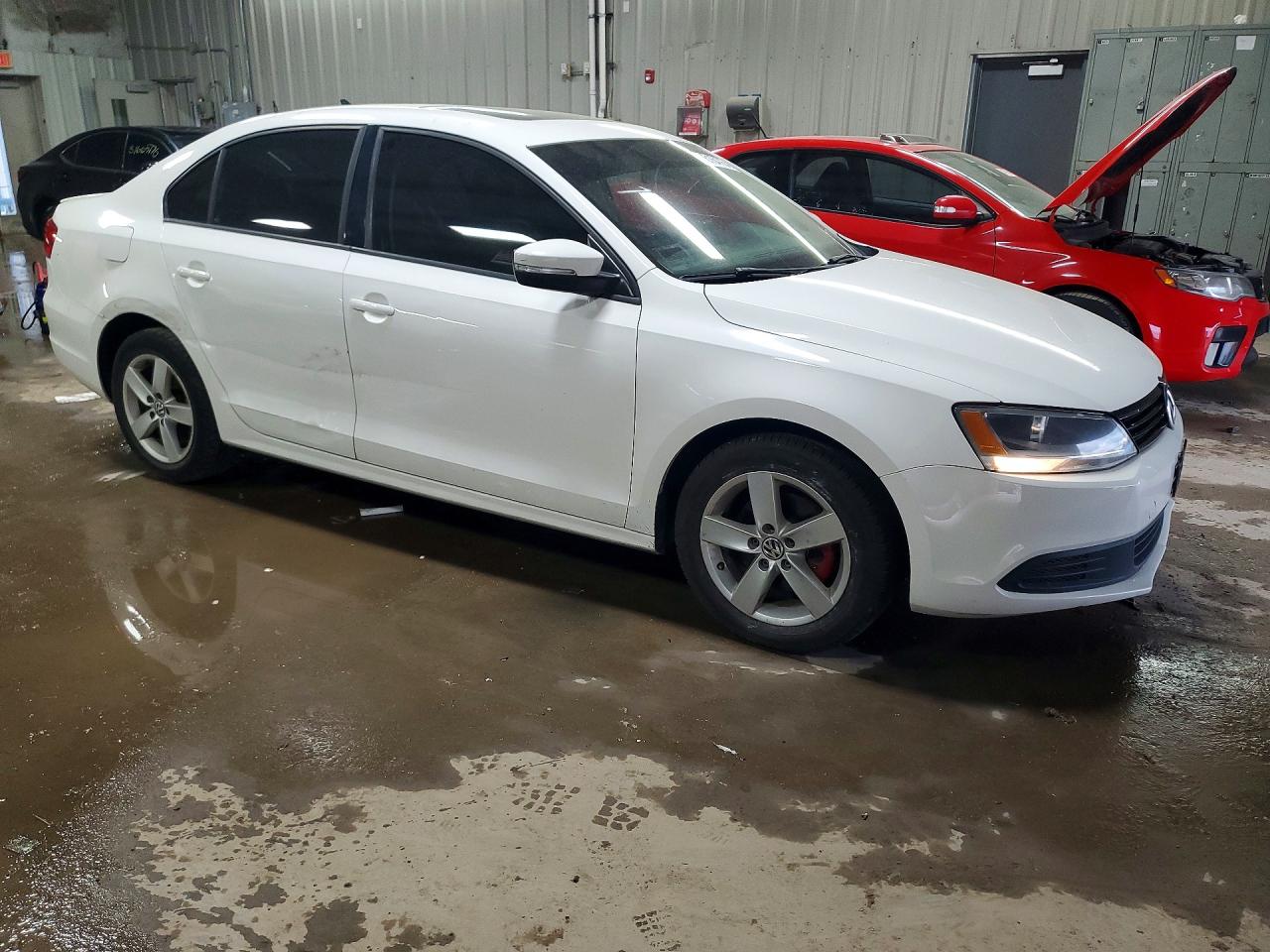 2012 Volkswagen Jetta Tdi White vin: 3VWLL7AJXCM417001