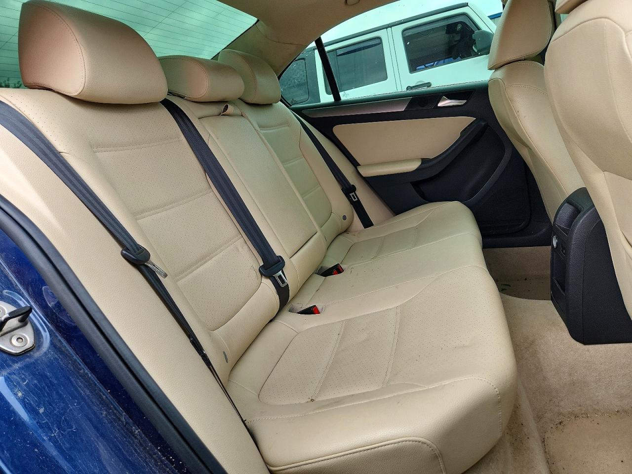 2013 Volkswagen Jetta Tdi Blue vin: 3VWLL7AJXDM204082