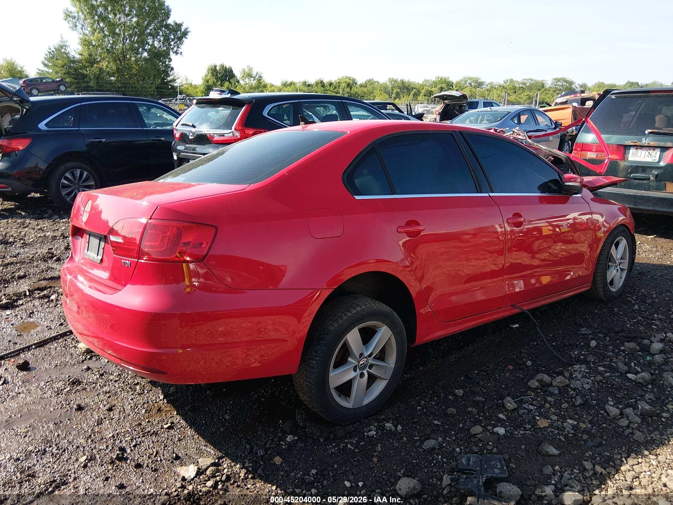 2013 Volkswagen Jetta 2.0l Tdi Red vin: 3VWLL7AJXDM287917