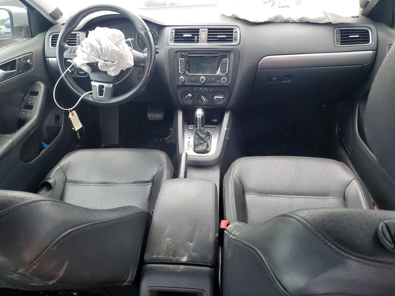 2013 Volkswagen Jetta Tdi Silver vin: 3VWLL7AJXDM393042