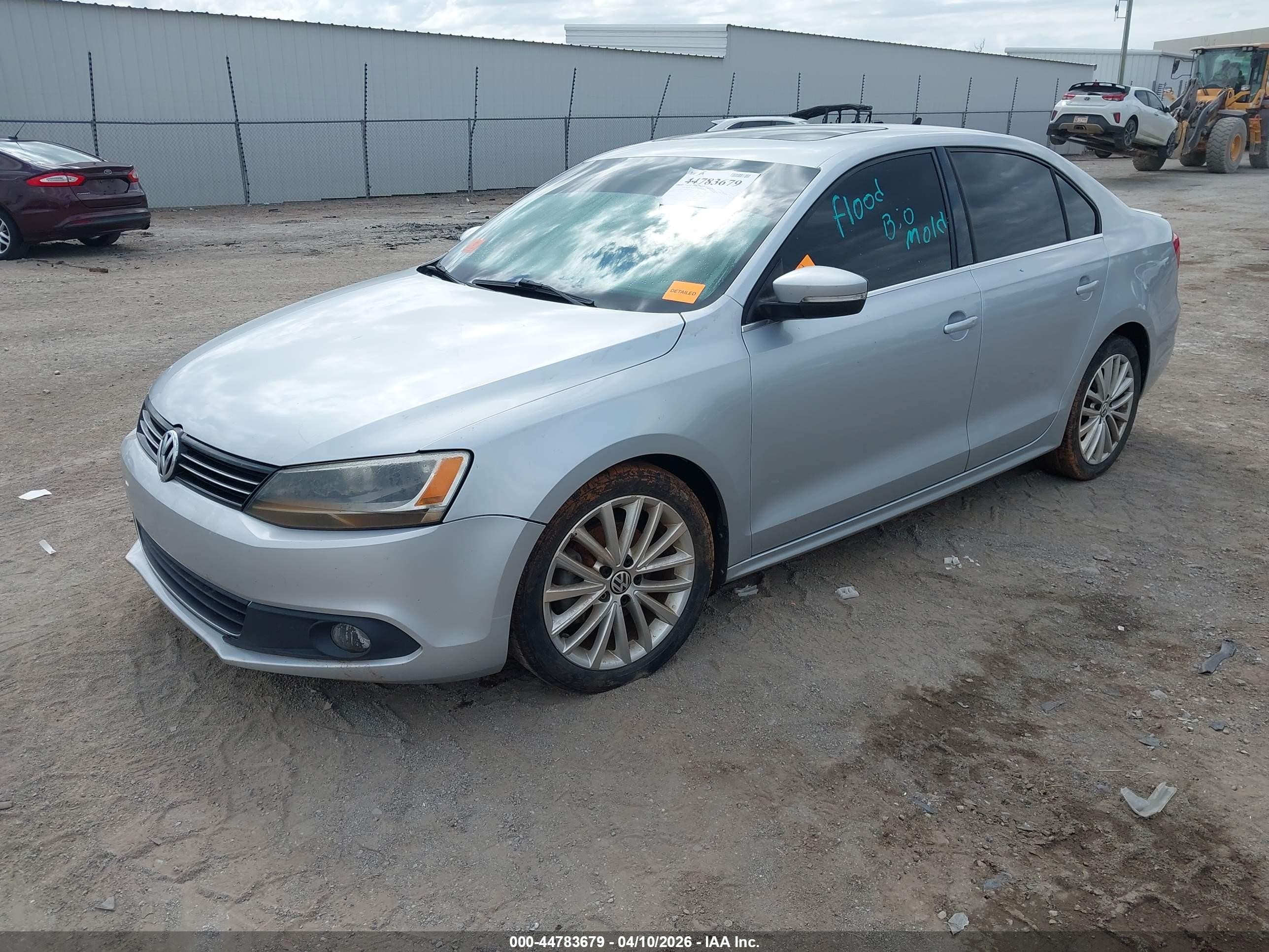 2013 Volkswagen Jetta 2.0l Tdi Silver vin: 3VWLL7AJXDM395552