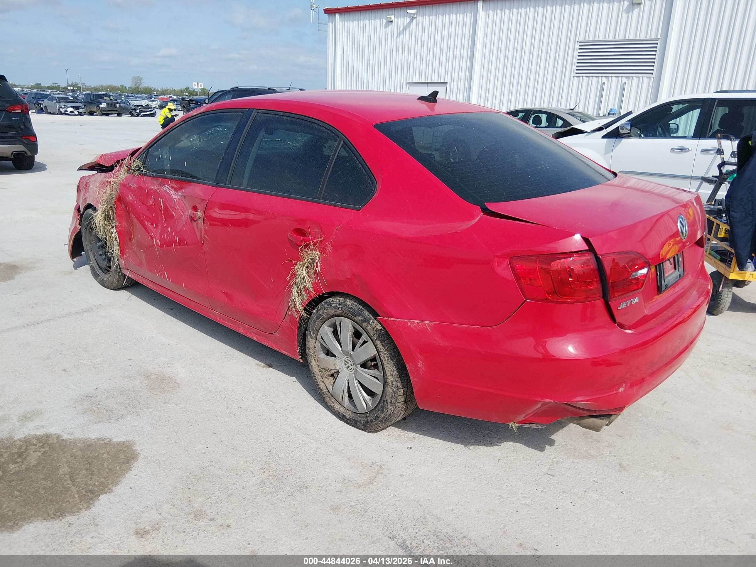 2014 Volkswagen Jetta 2.0l Tdi Value Edition Red vin: 3VWLL7AJXEM301350