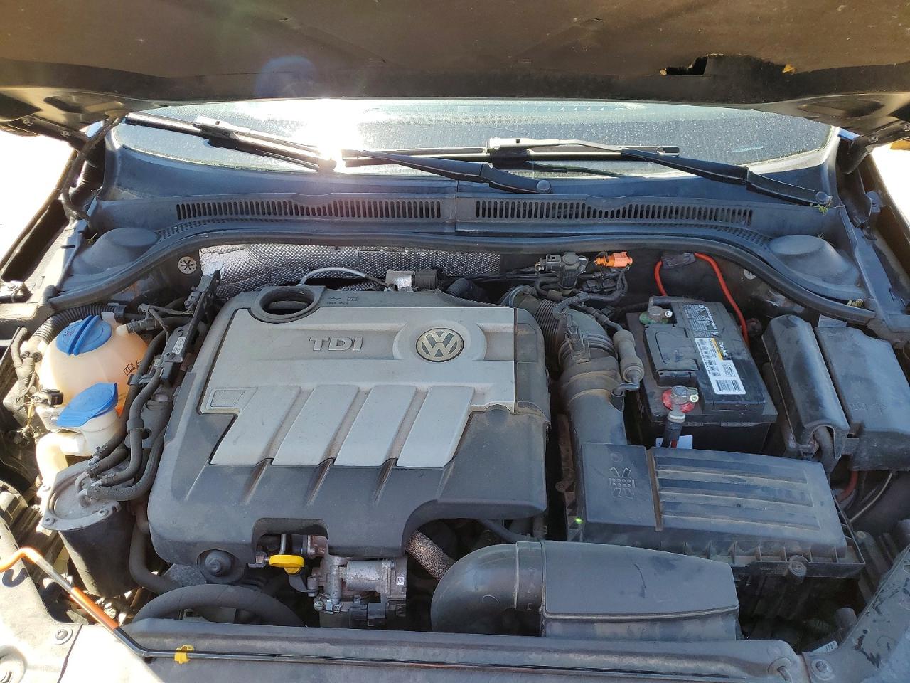 2014 Volkswagen Jetta Tdi Black vin: 3VWLL7AJXEM404574