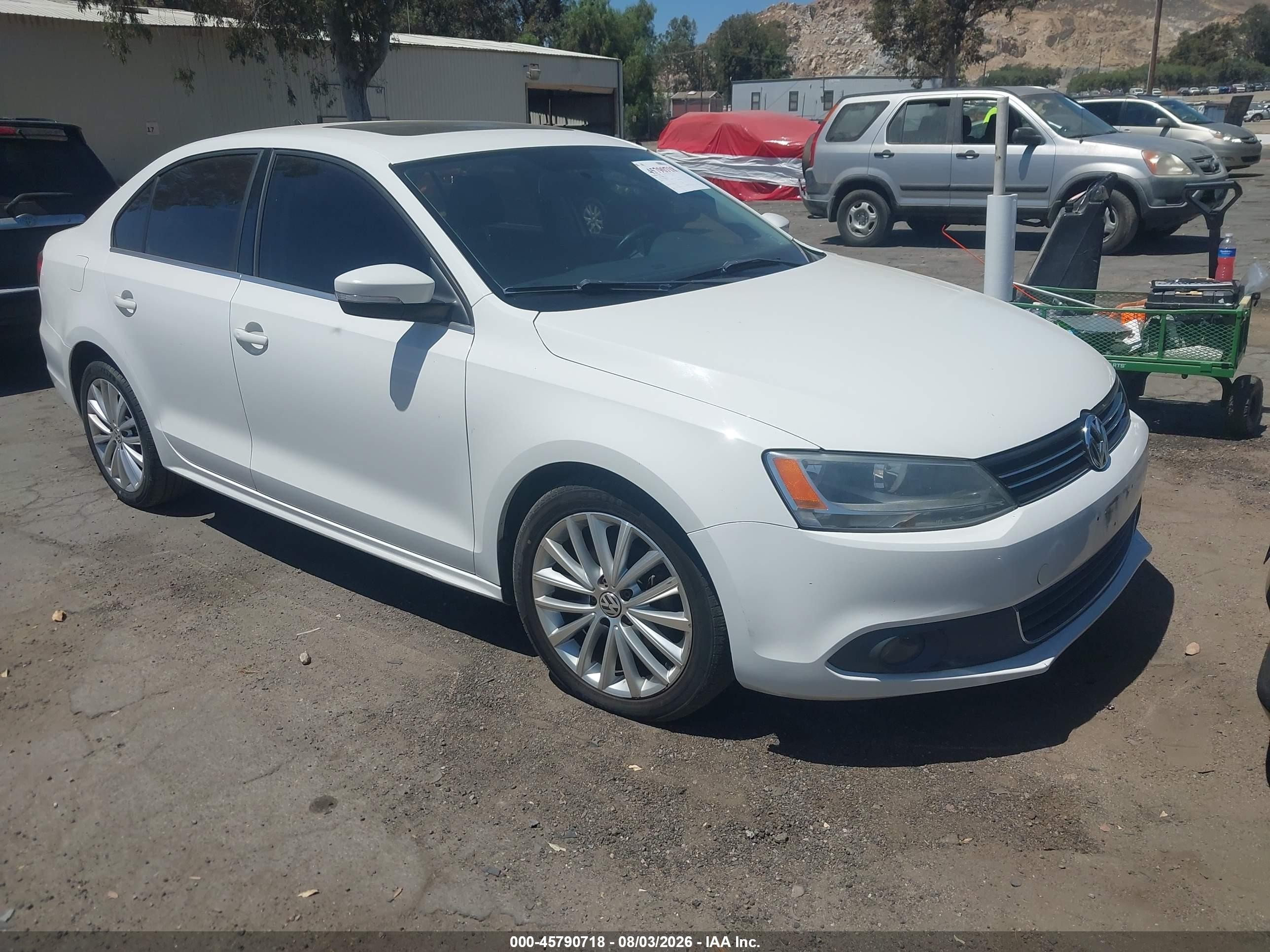 2013 Volkswagen Jetta 2.5l Sel White vin: 3VWLP7AJ1DM424232