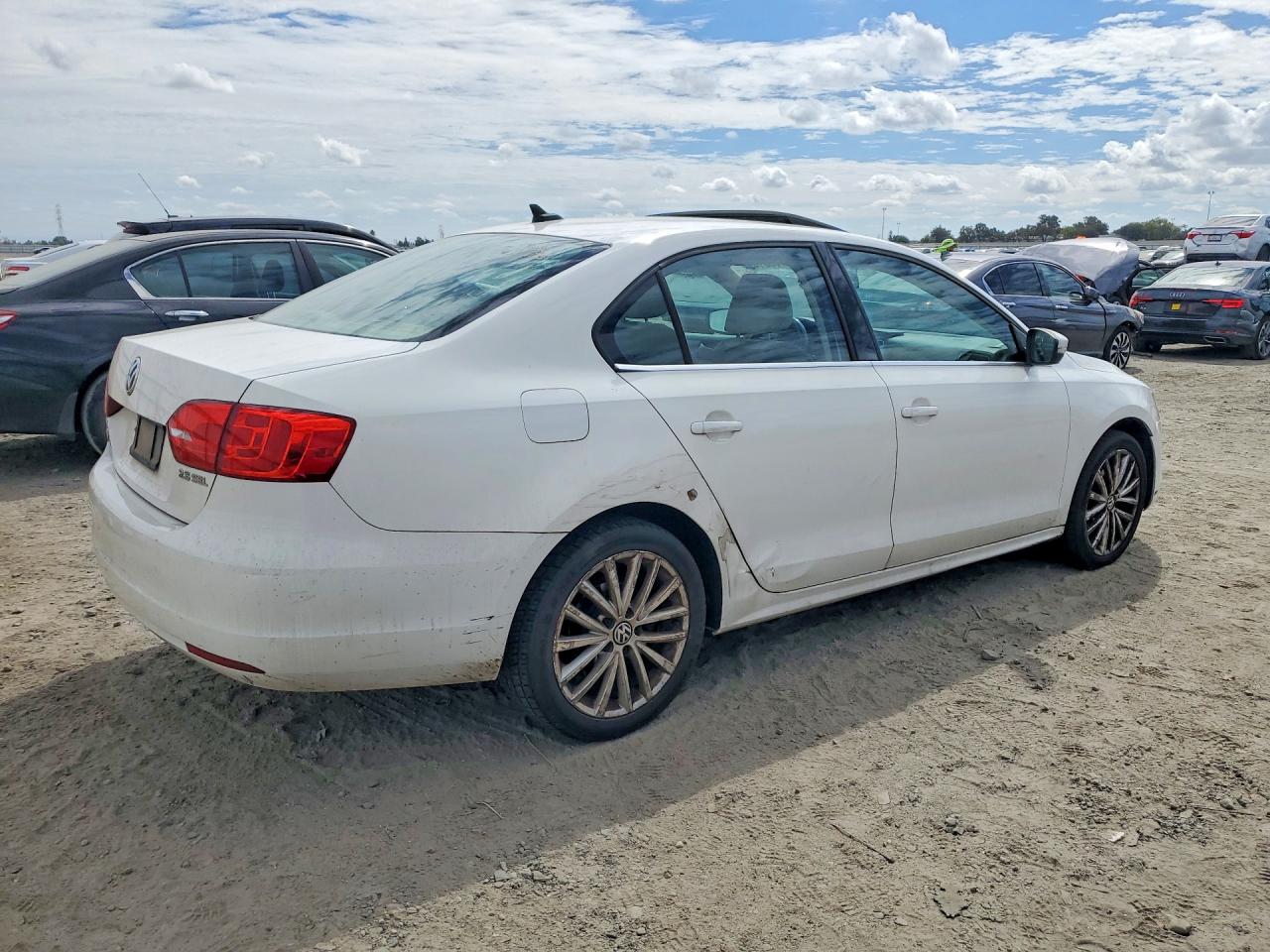 2013 Volkswagen Jetta Sel White vin: 3VWLP7AJ4DM358405