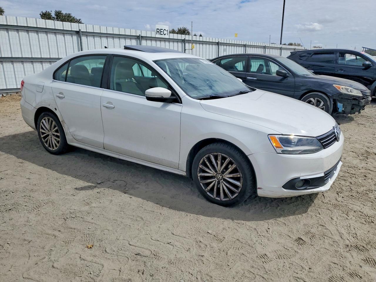 2013 Volkswagen Jetta Sel White vin: 3VWLP7AJ4DM358405