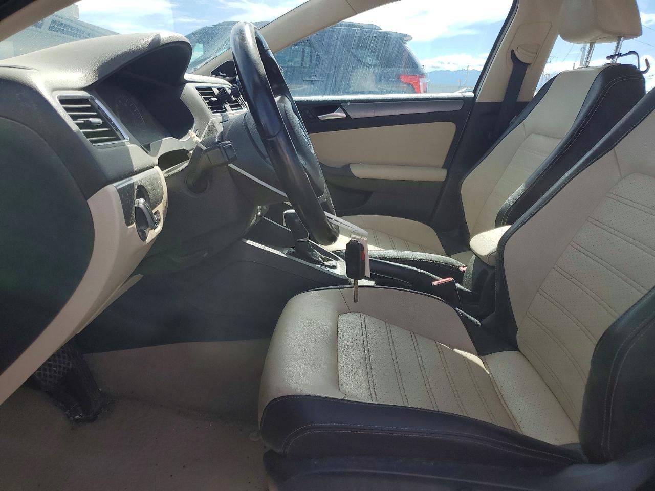 2013 Volkswagen Jetta Sel White vin: 3VWLP7AJ4DM434673