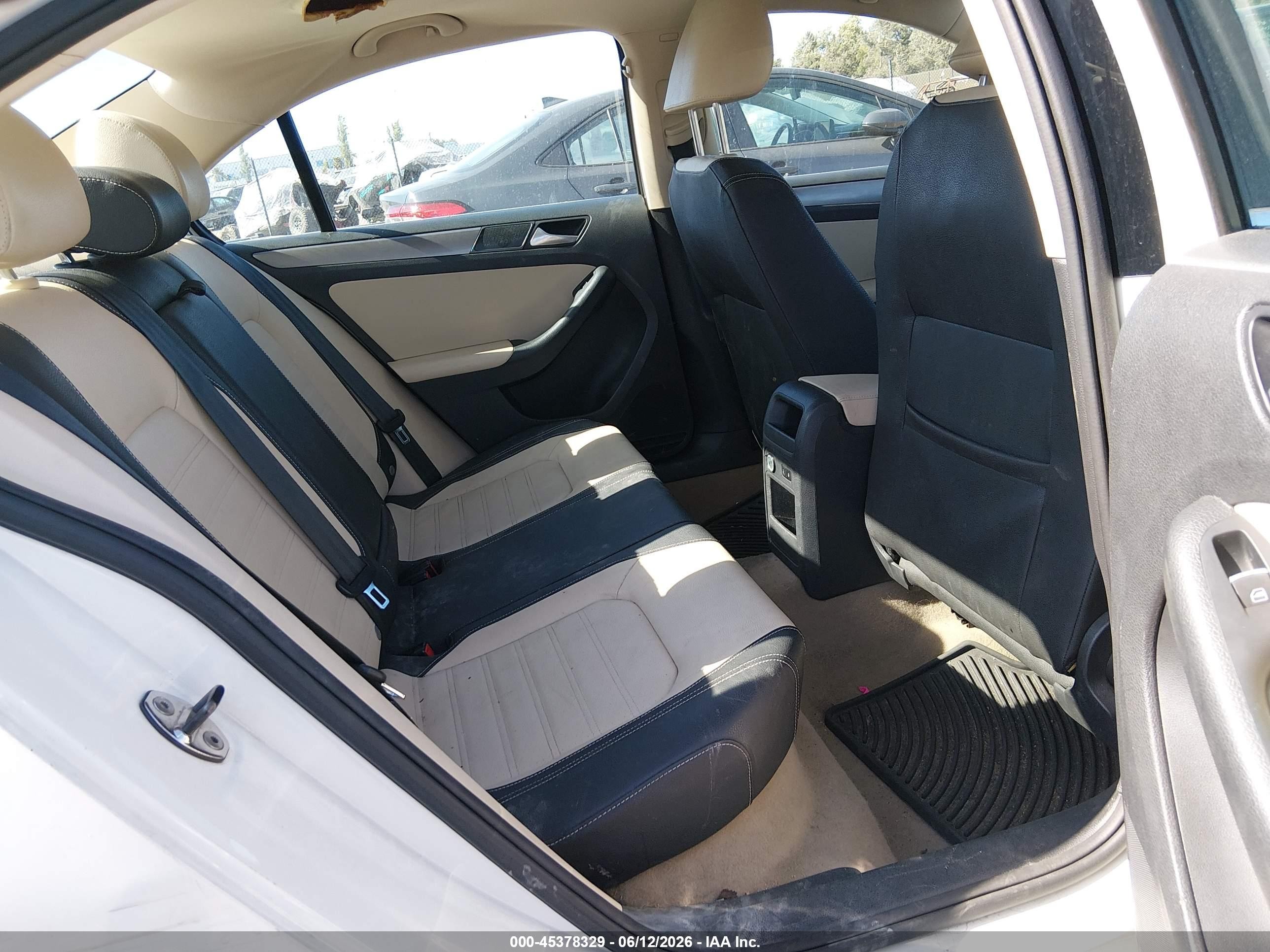 2012 Volkswagen Jetta 2.5l Sel Premium White vin: 3VWLP7AJ5CM395056