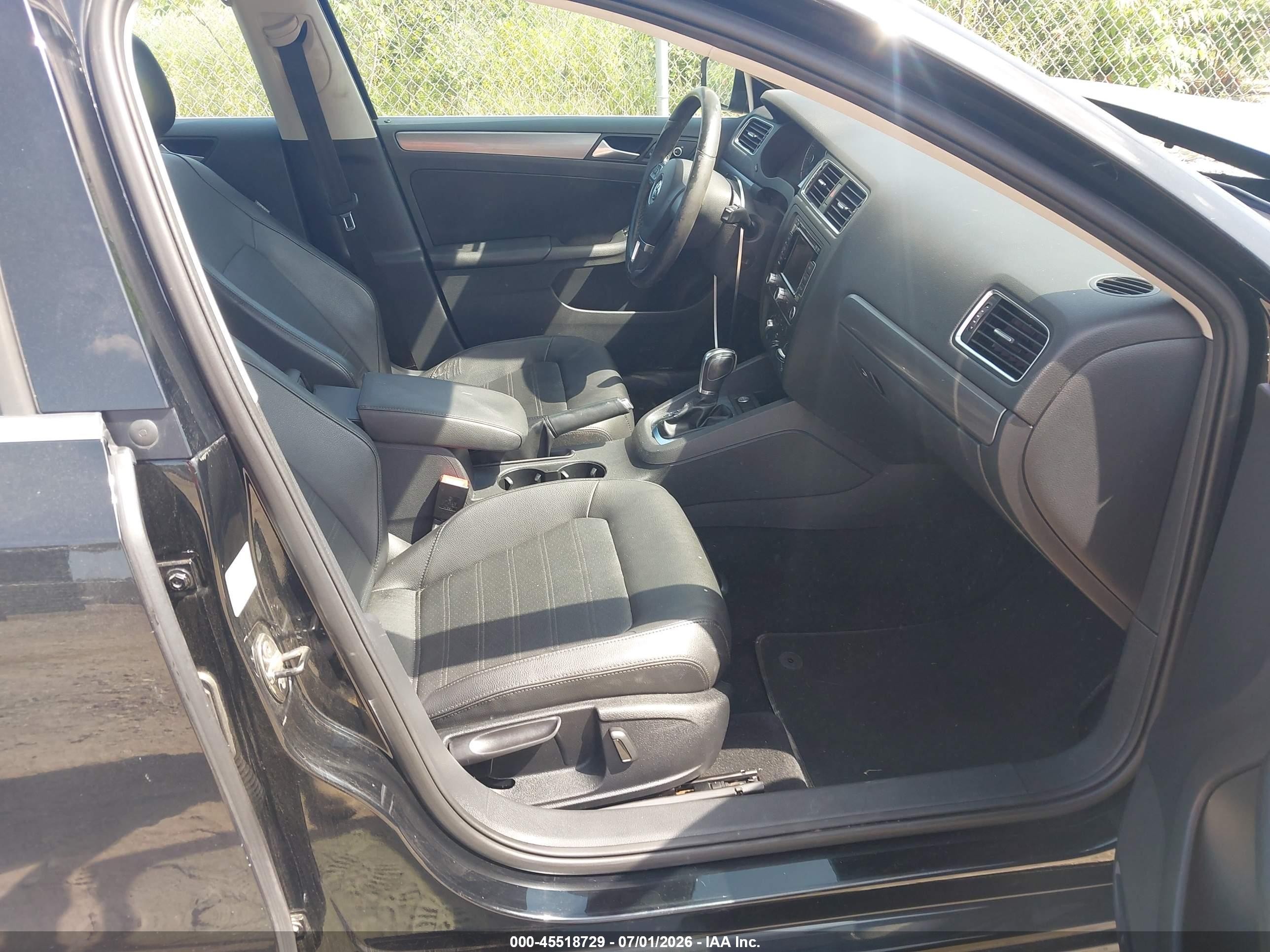 2013 Volkswagen Jetta 2.5l Sel Black vin: 3VWLP7AJ6DM367901