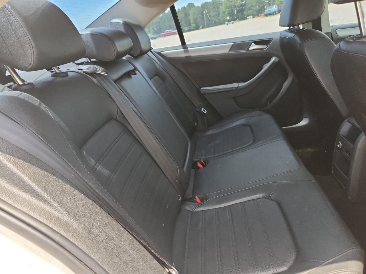 2013 Volkswagen Jetta Sel White vin: 3VWLP7AJ7DM260534