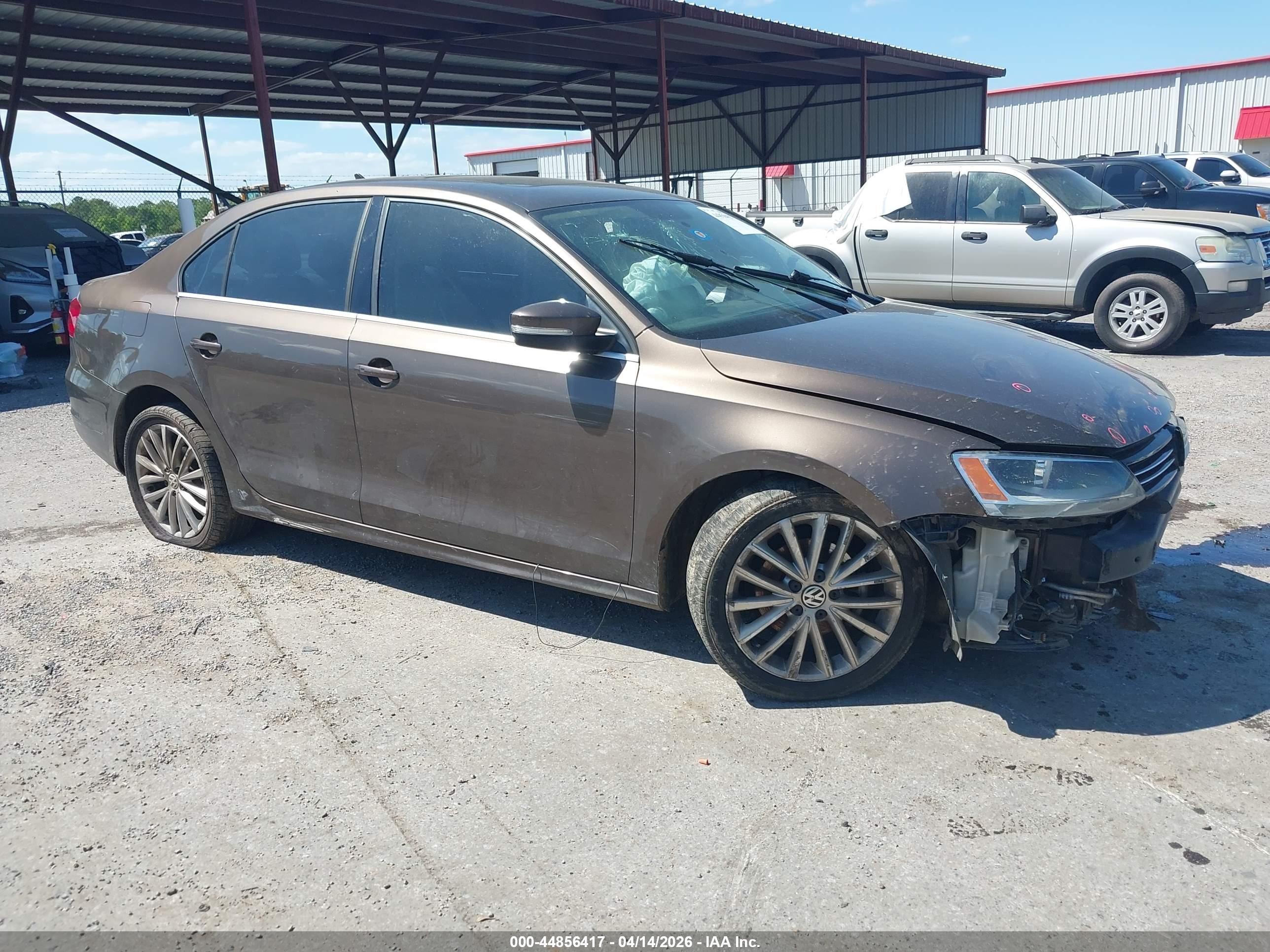 3VWLP7AJ9CM419584