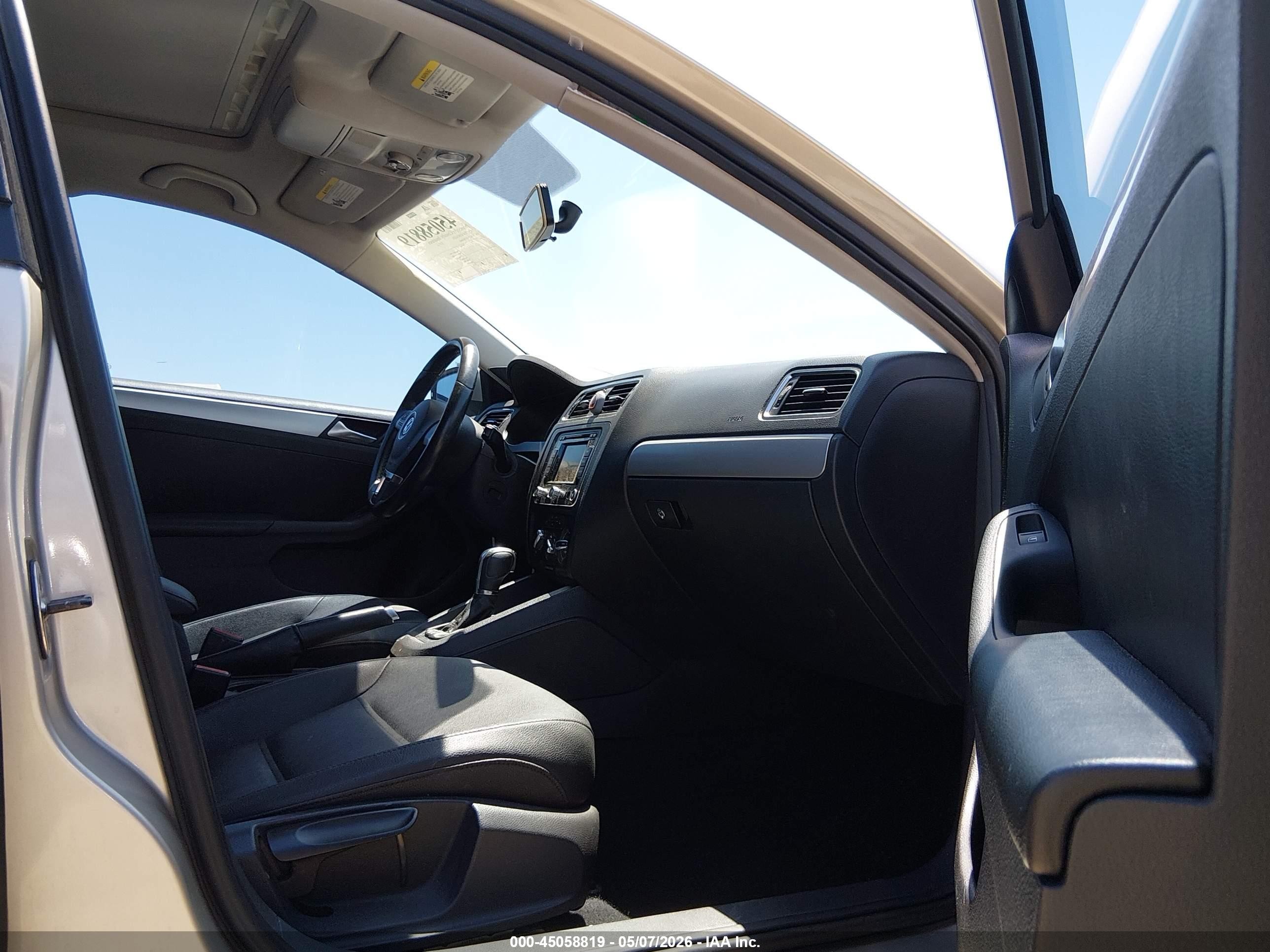 2012 Volkswagen Jetta 2.5l Sel Gold vin: 3VWLP7AJ9CM458868