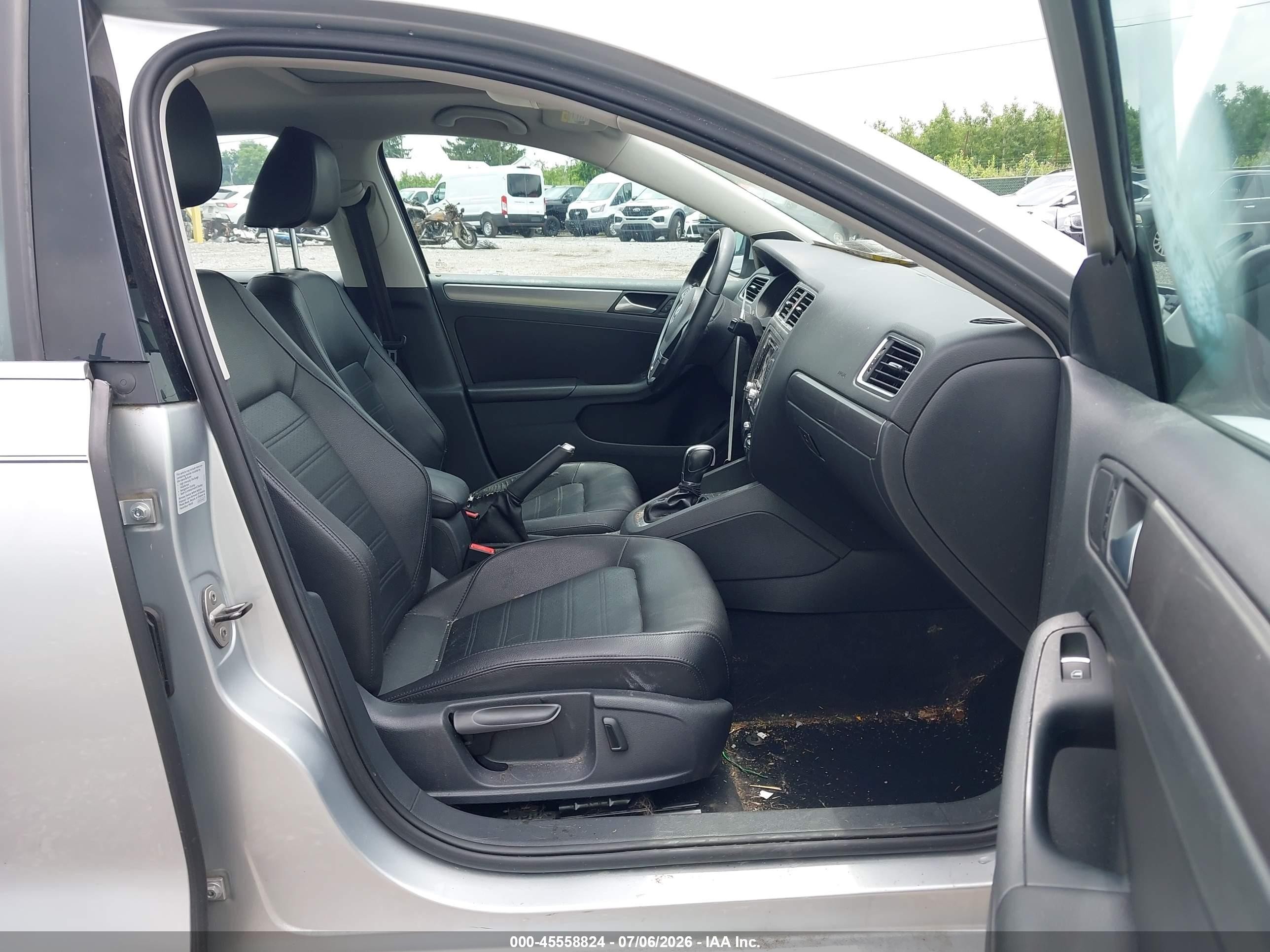2013 Volkswagen Jetta 2.5l Sel Silver vin: 3VWLP7AJ9DM276993