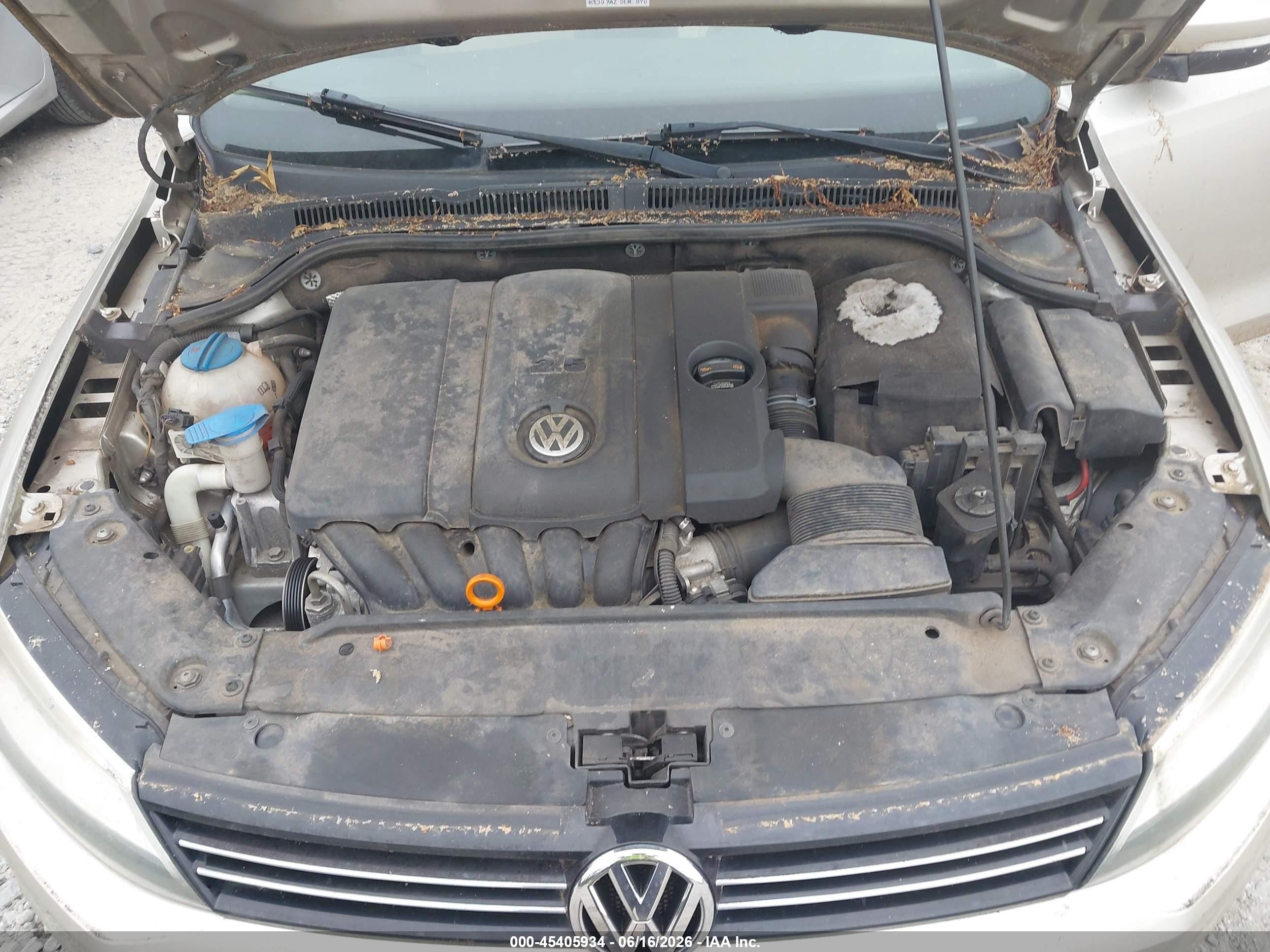 2013 Volkswagen Jetta 2.5l Sel Золотой vin: 3VWLX7AJ4DM225742