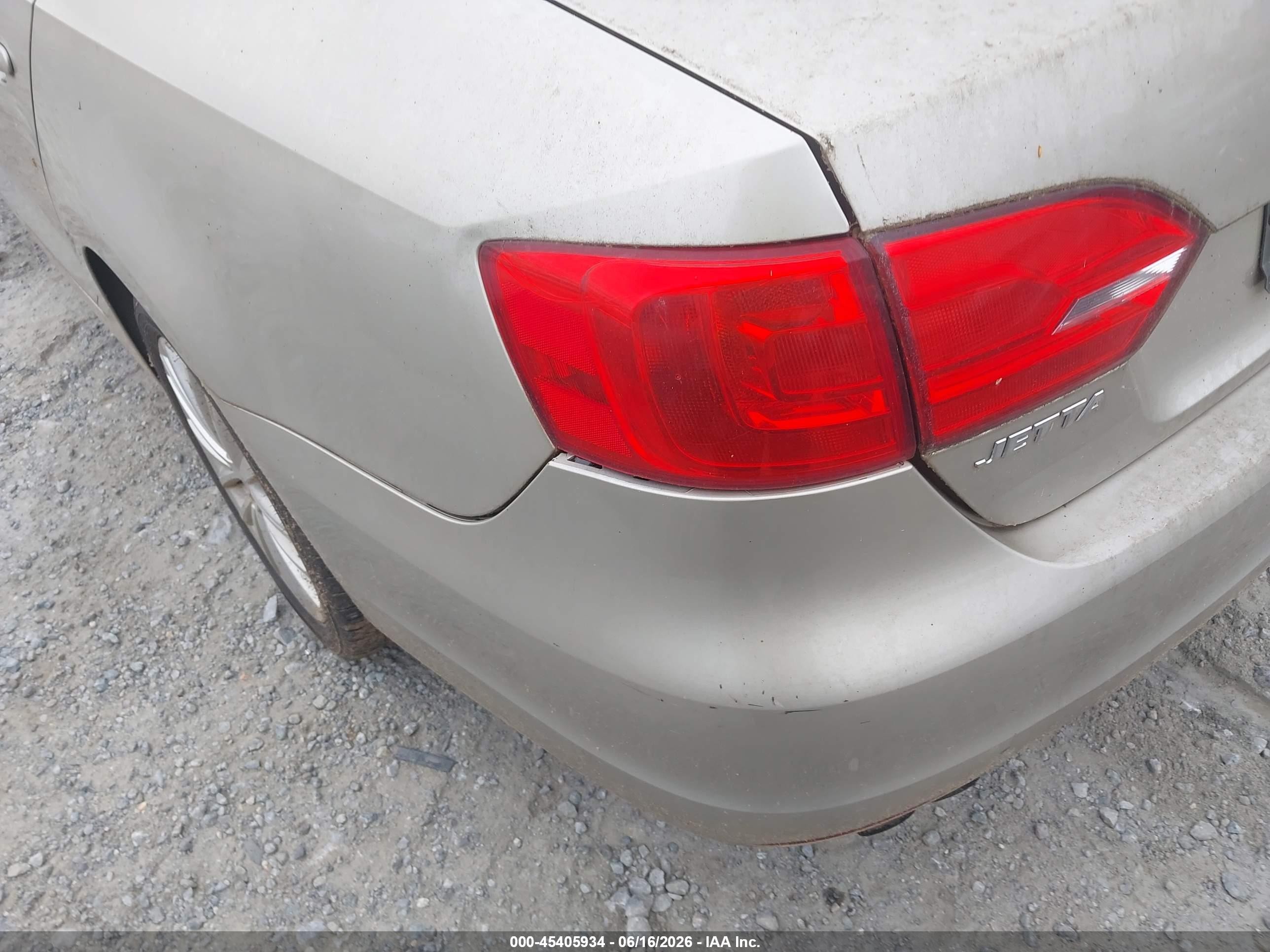 2013 Volkswagen Jetta 2.5l Sel Золотой vin: 3VWLX7AJ4DM225742