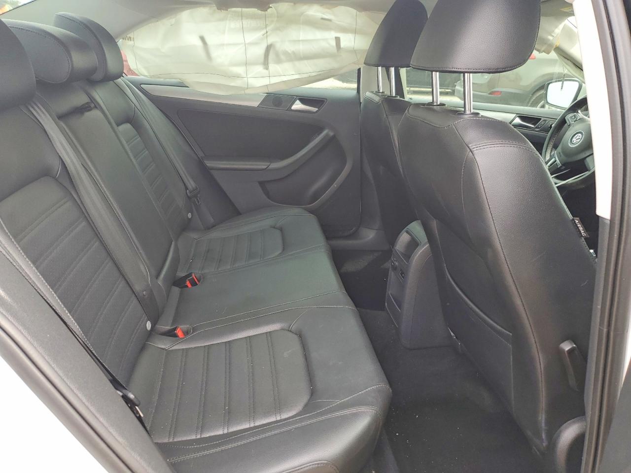 2013 Volkswagen Jetta Sel White vin: 3VWLX7AJ6DM365579