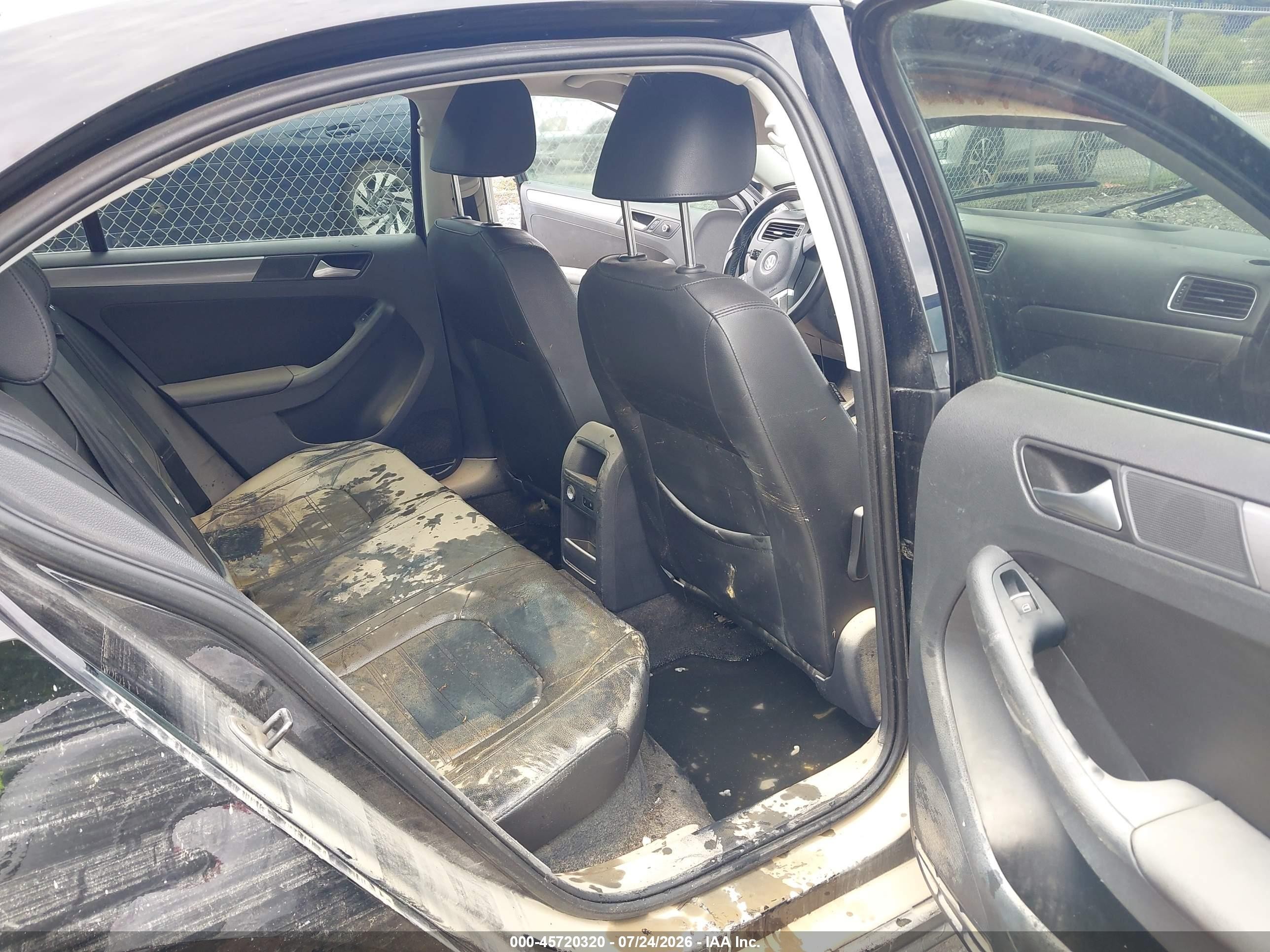 2013 Volkswagen Jetta 2.5l Sel Черный vin: 3VWLX7AJ9DM432028