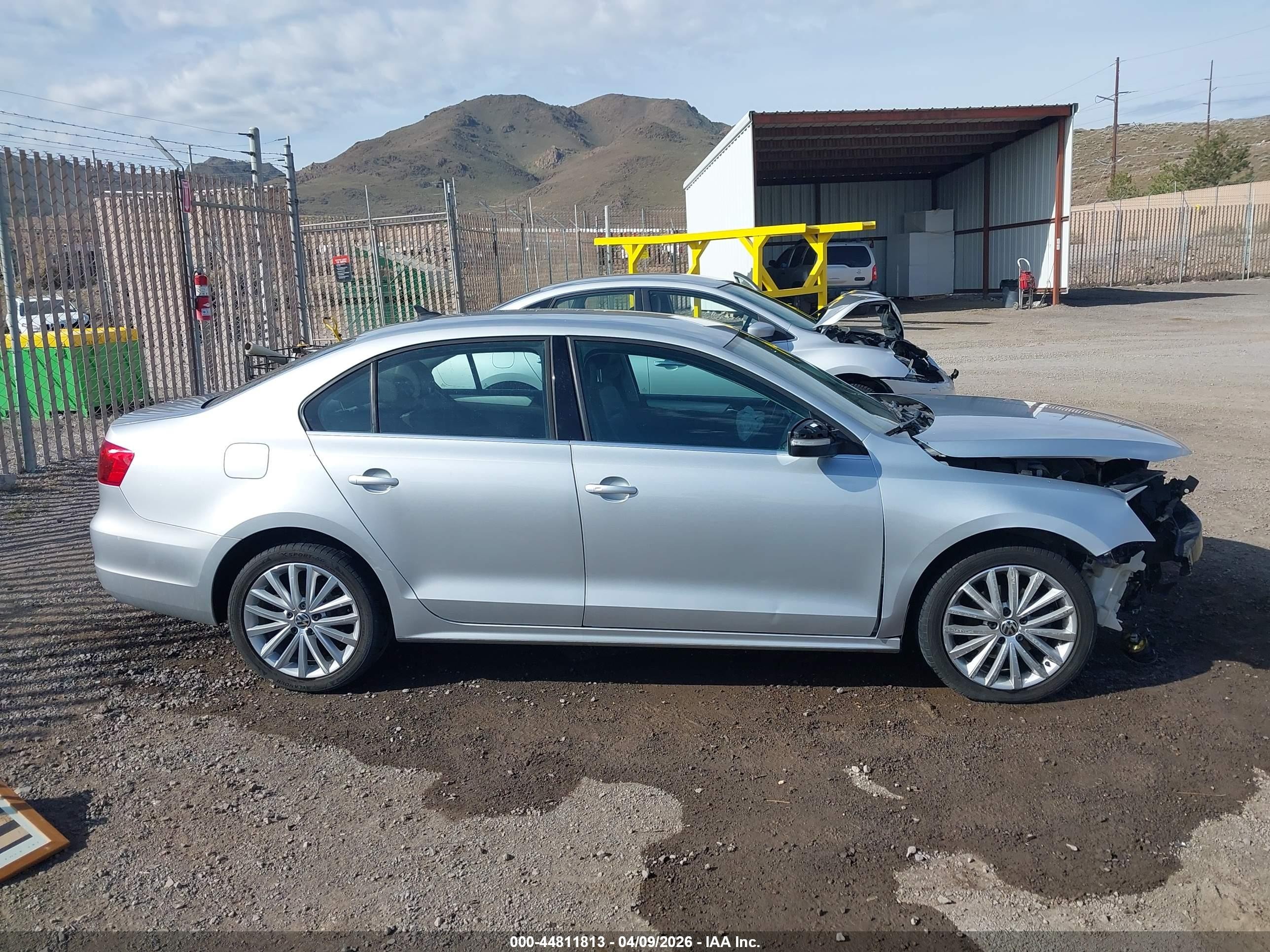 2011 Volkswagen Jetta 2.5l Sel Серебряный vin: 3VWLZ7AJ3BM341666
