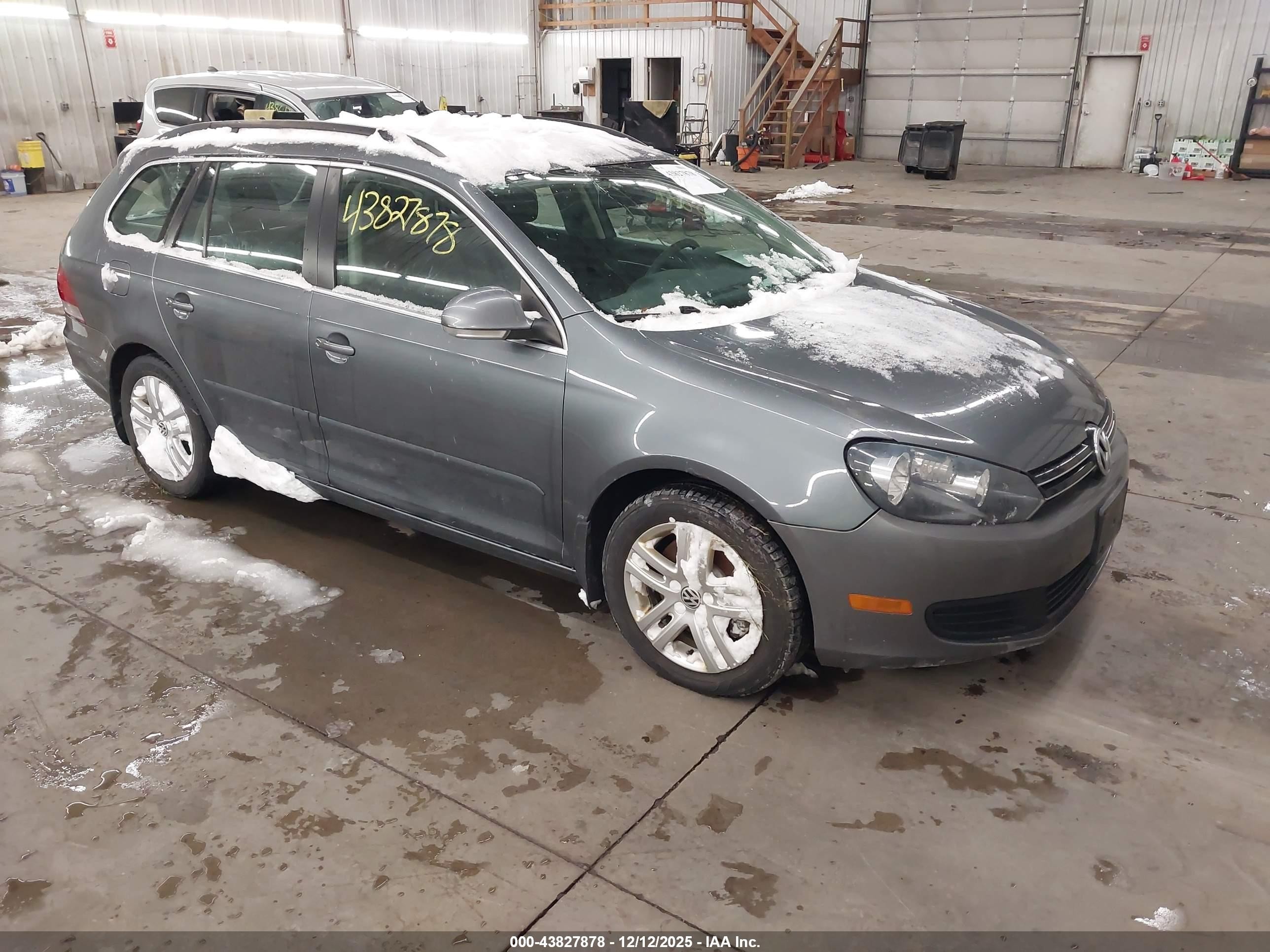 3VWML7AJ0BM657015